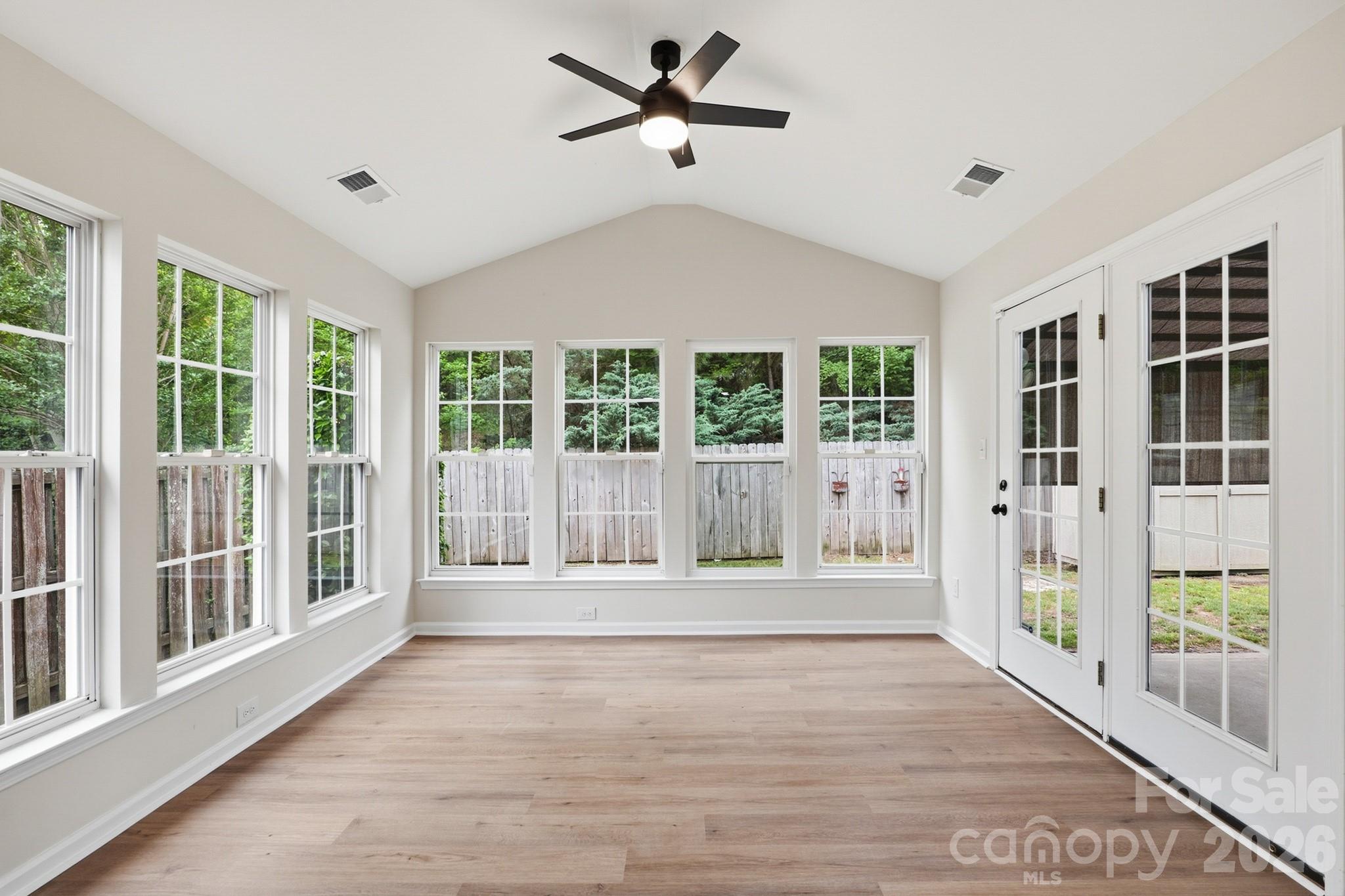 5123 Sunburst Lane — Charlotte