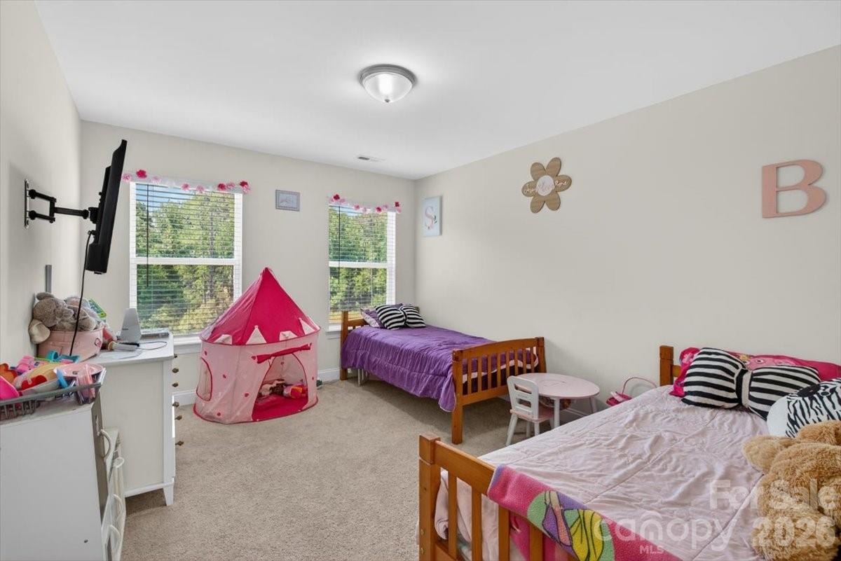 109 W Heart Pine Lane — Statesville