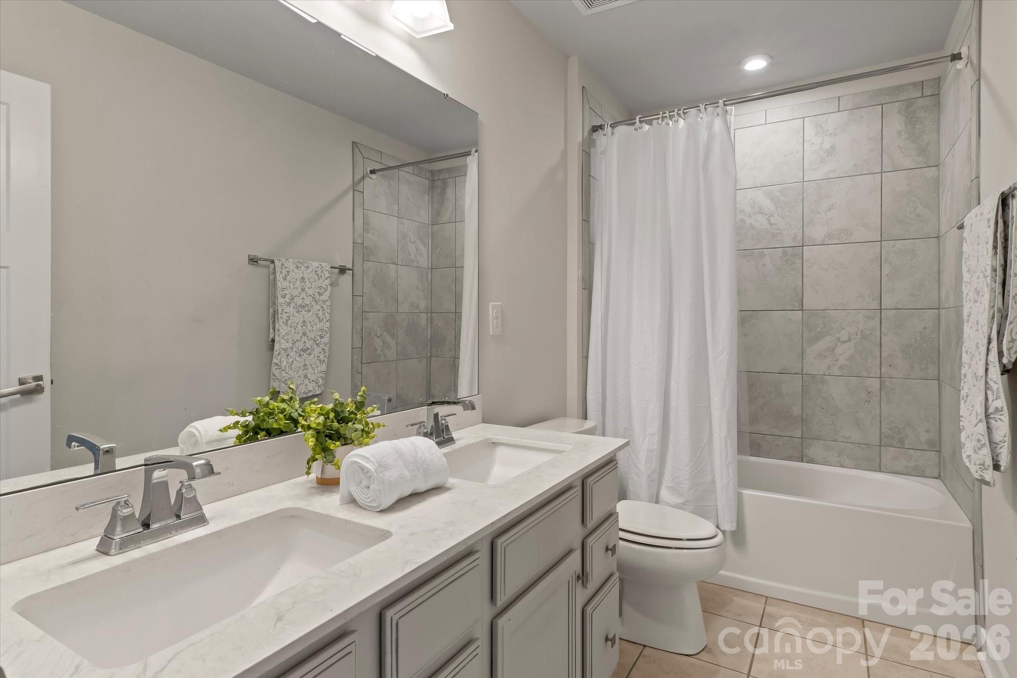 10250 Paper Birch Drive — Charlotte