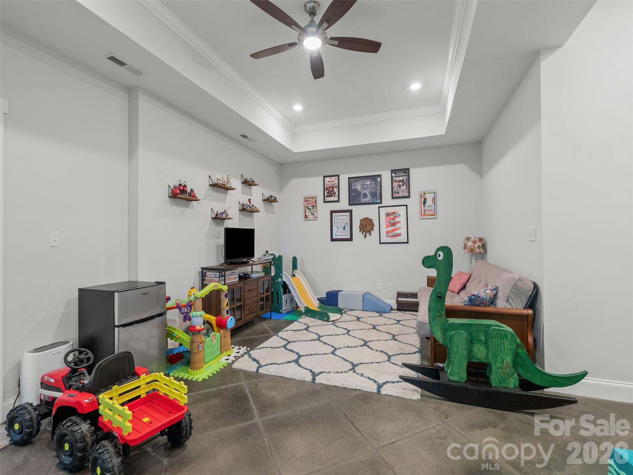 100 Hibriten Drive — Asheville