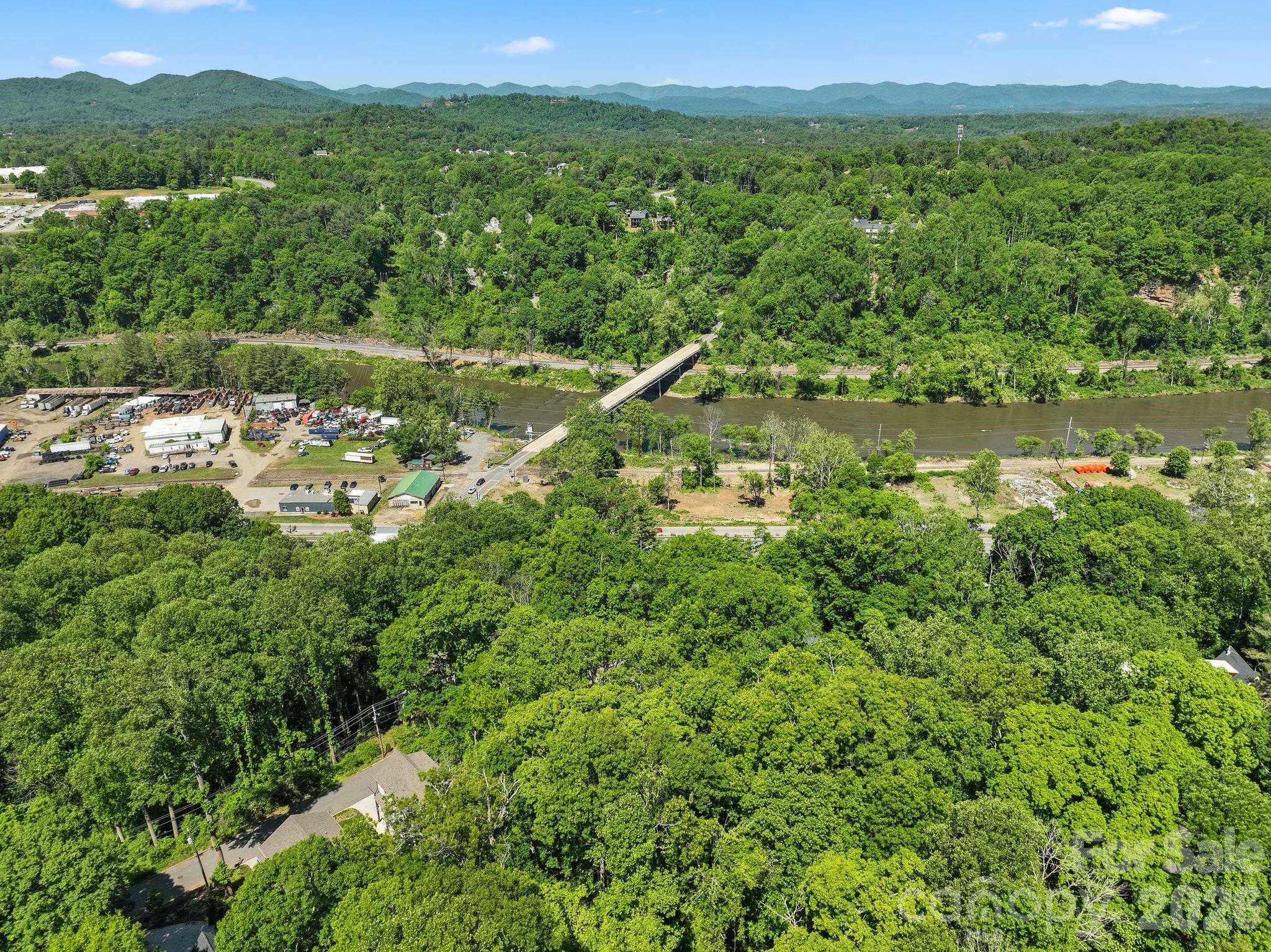 100 Hibriten Drive — Asheville