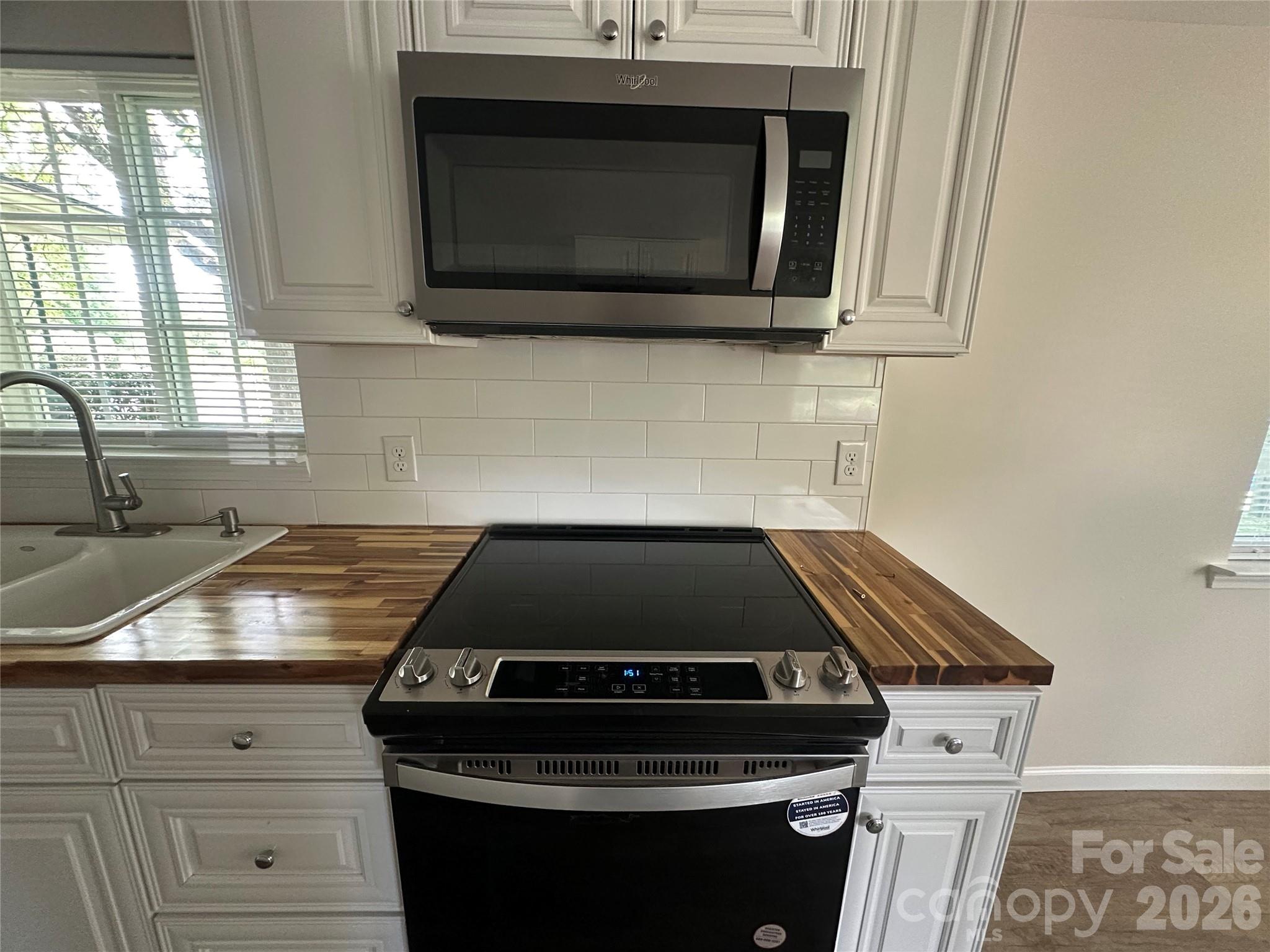 1016 Underwood Road — Matthews
