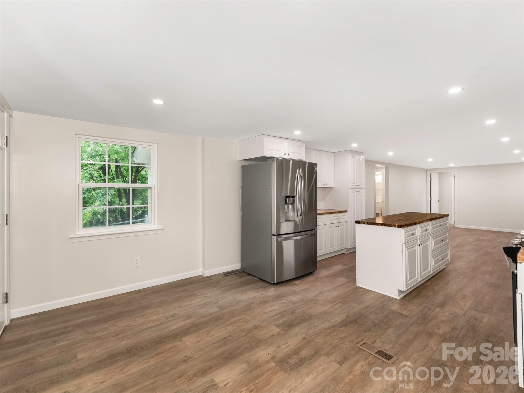 1016 Underwood Road — Matthews