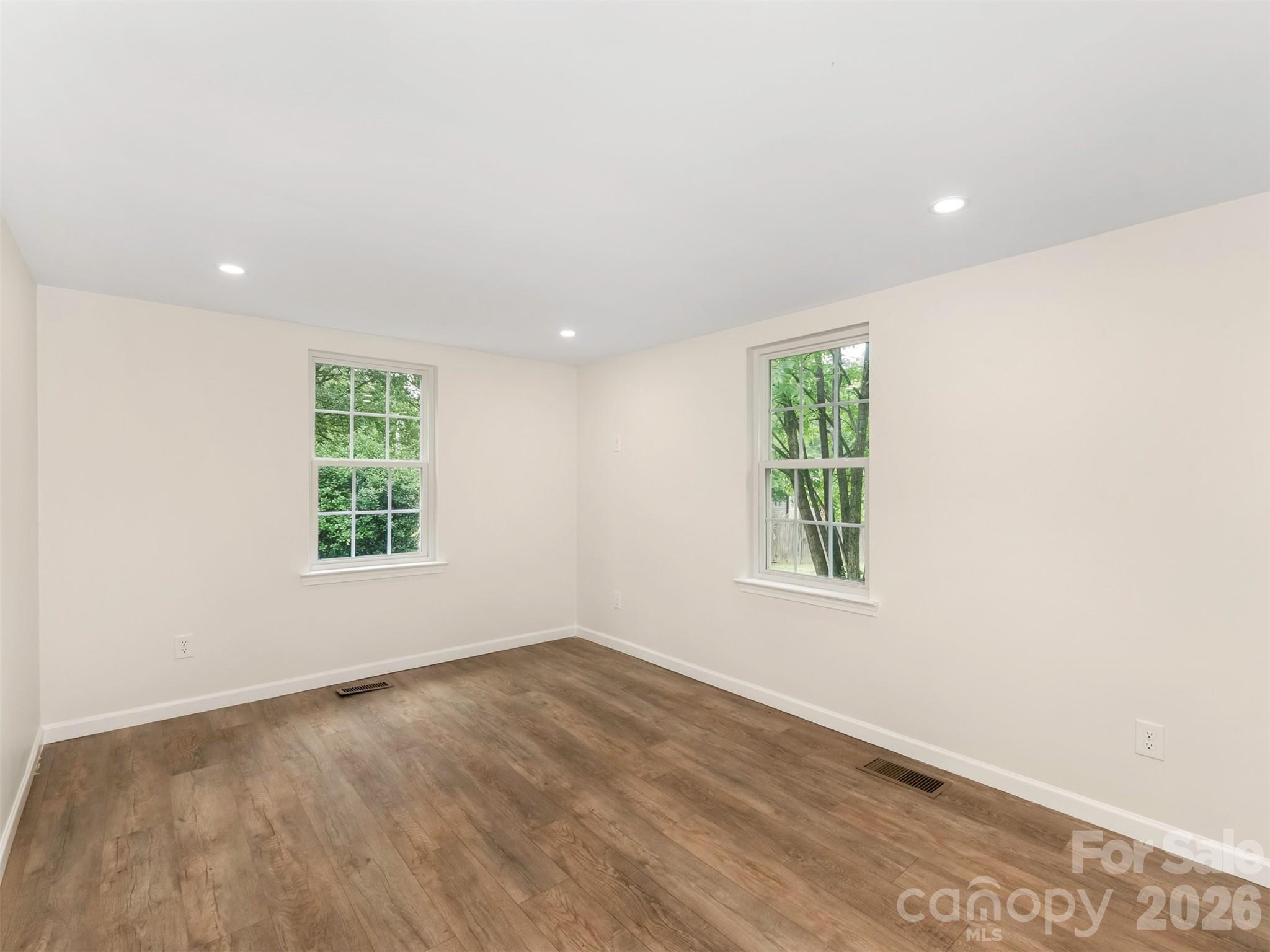 1016 Underwood Road — Matthews