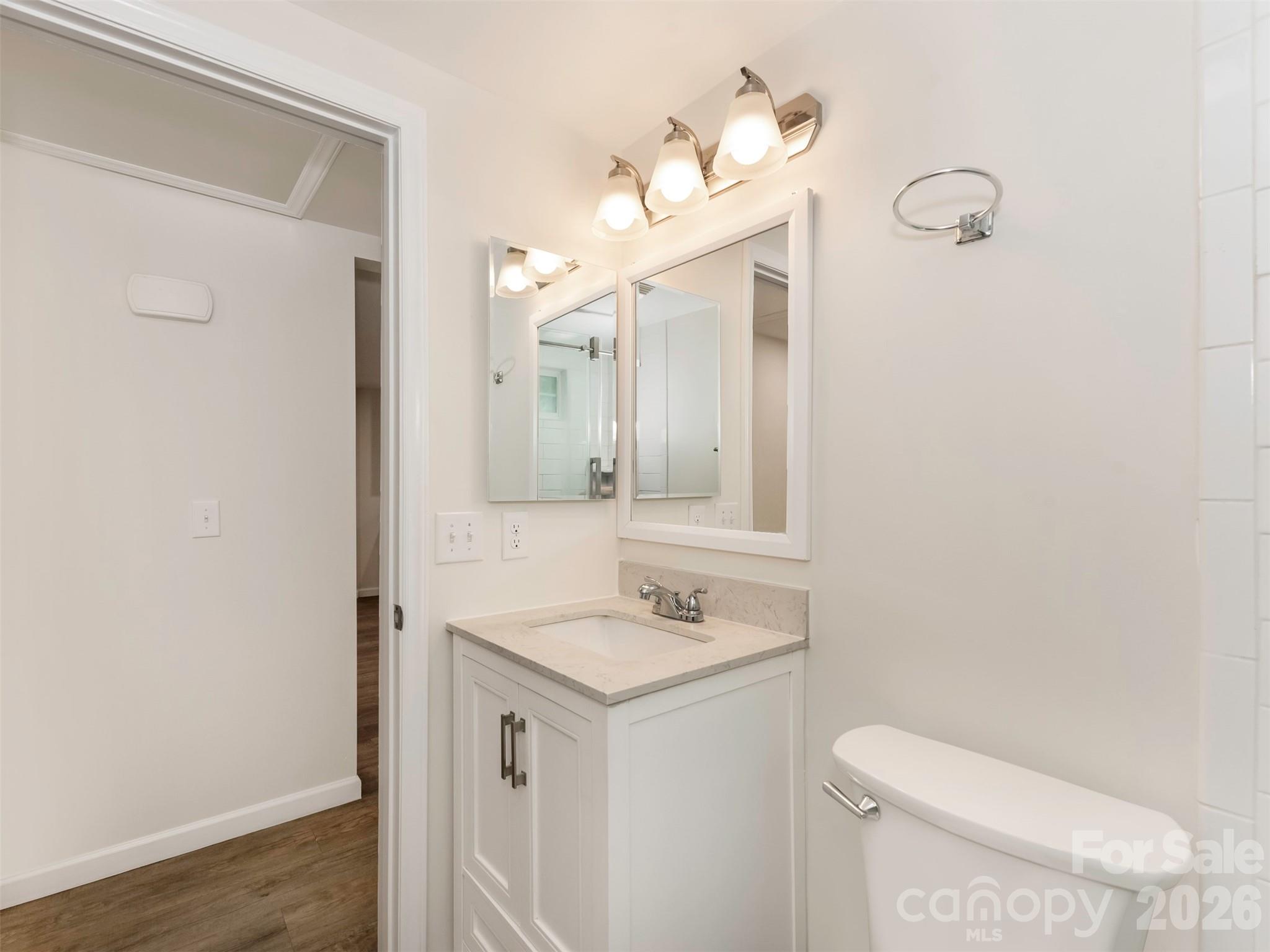 1016 Underwood Road — Matthews