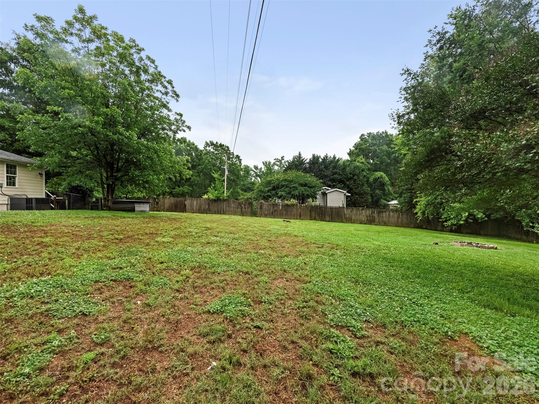 1016 Underwood Road — Matthews
