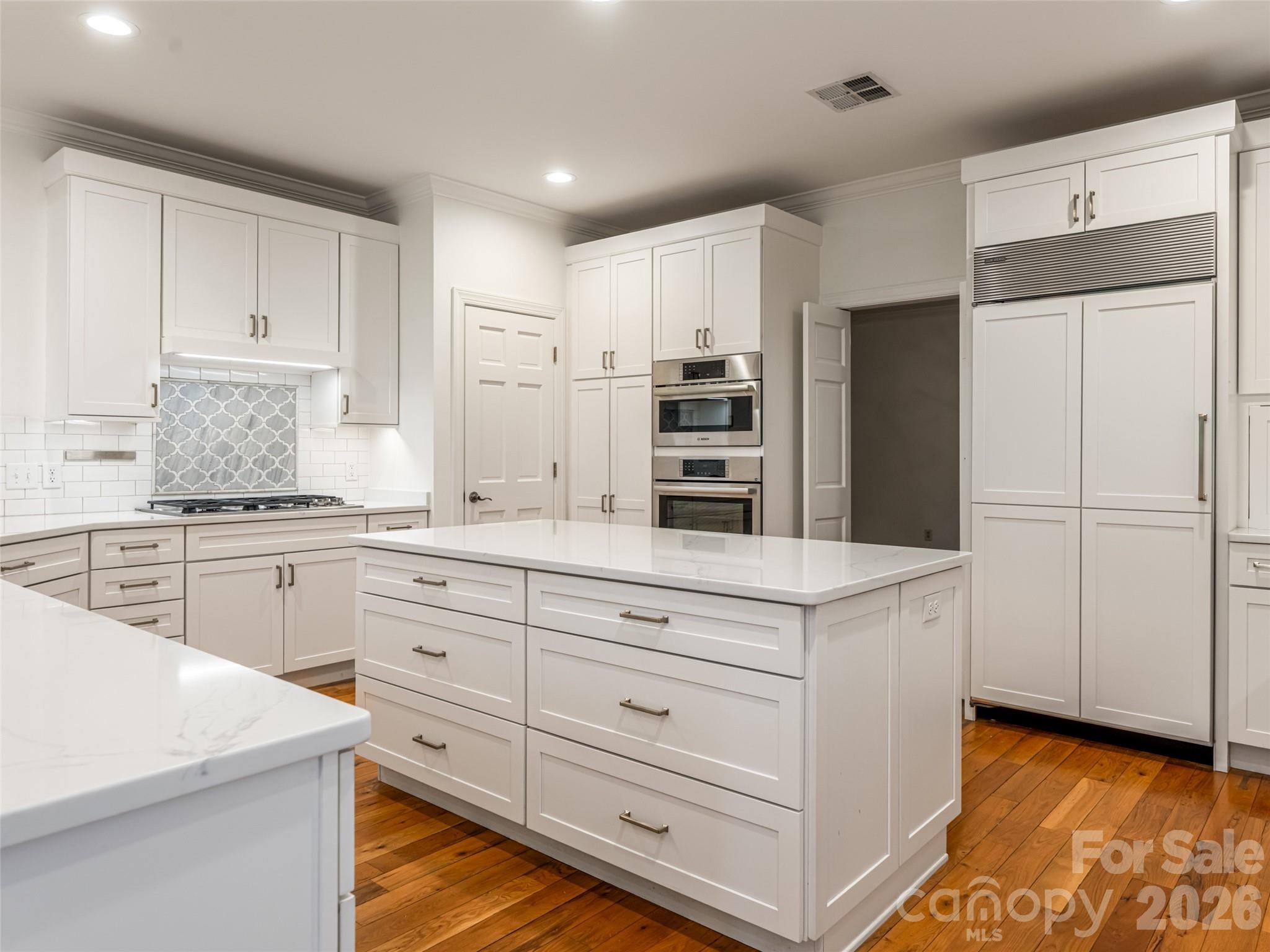 307 S Braeside Court — Asheville