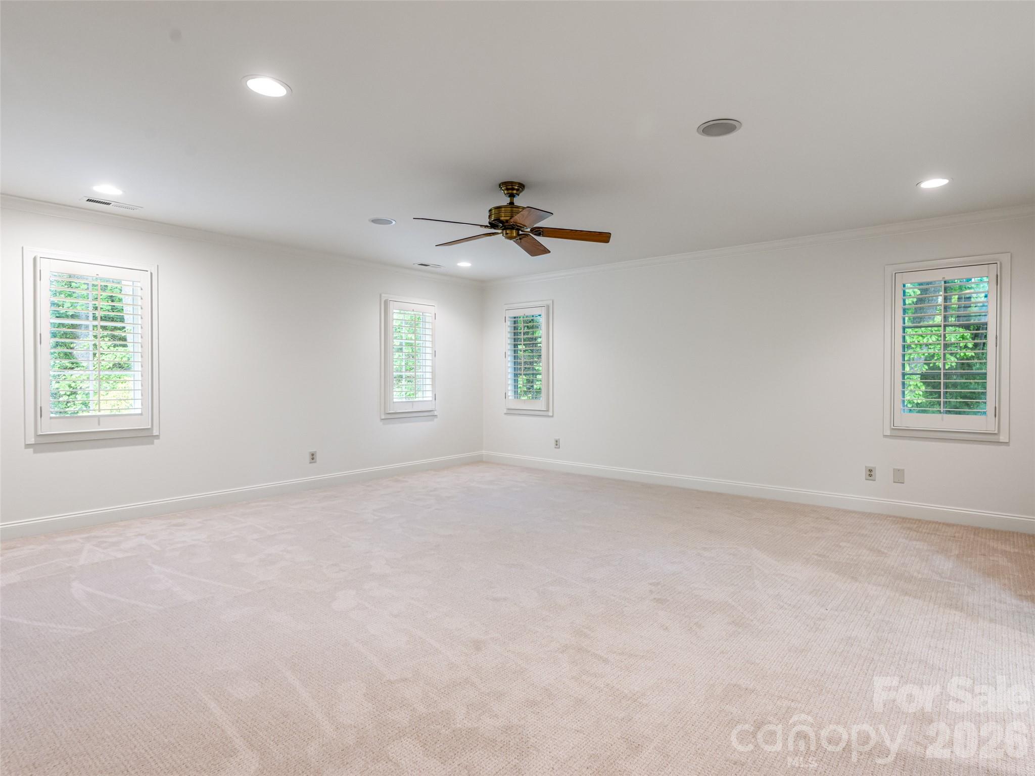 307 S Braeside Court — Asheville