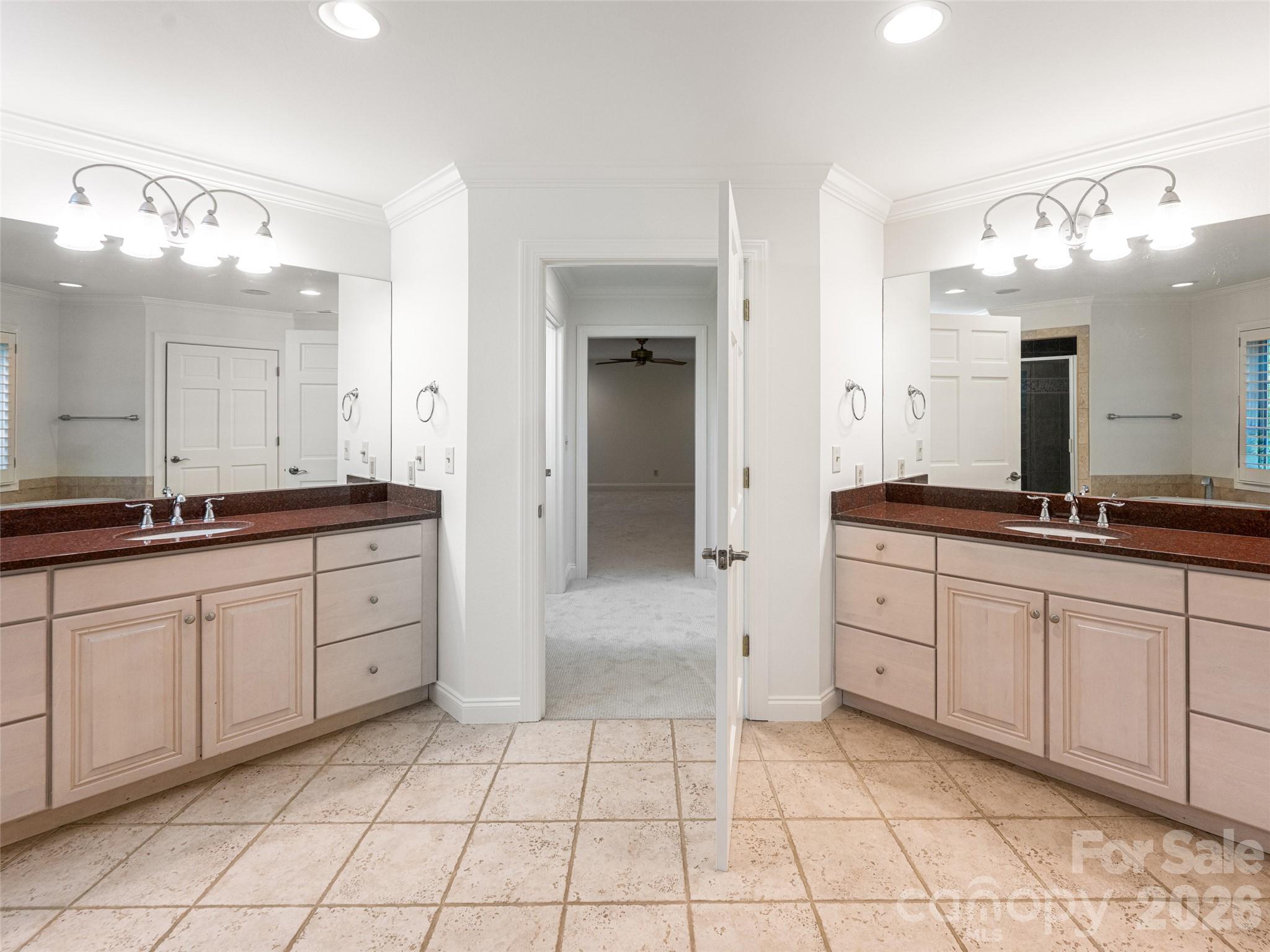 307 S Braeside Court — Asheville