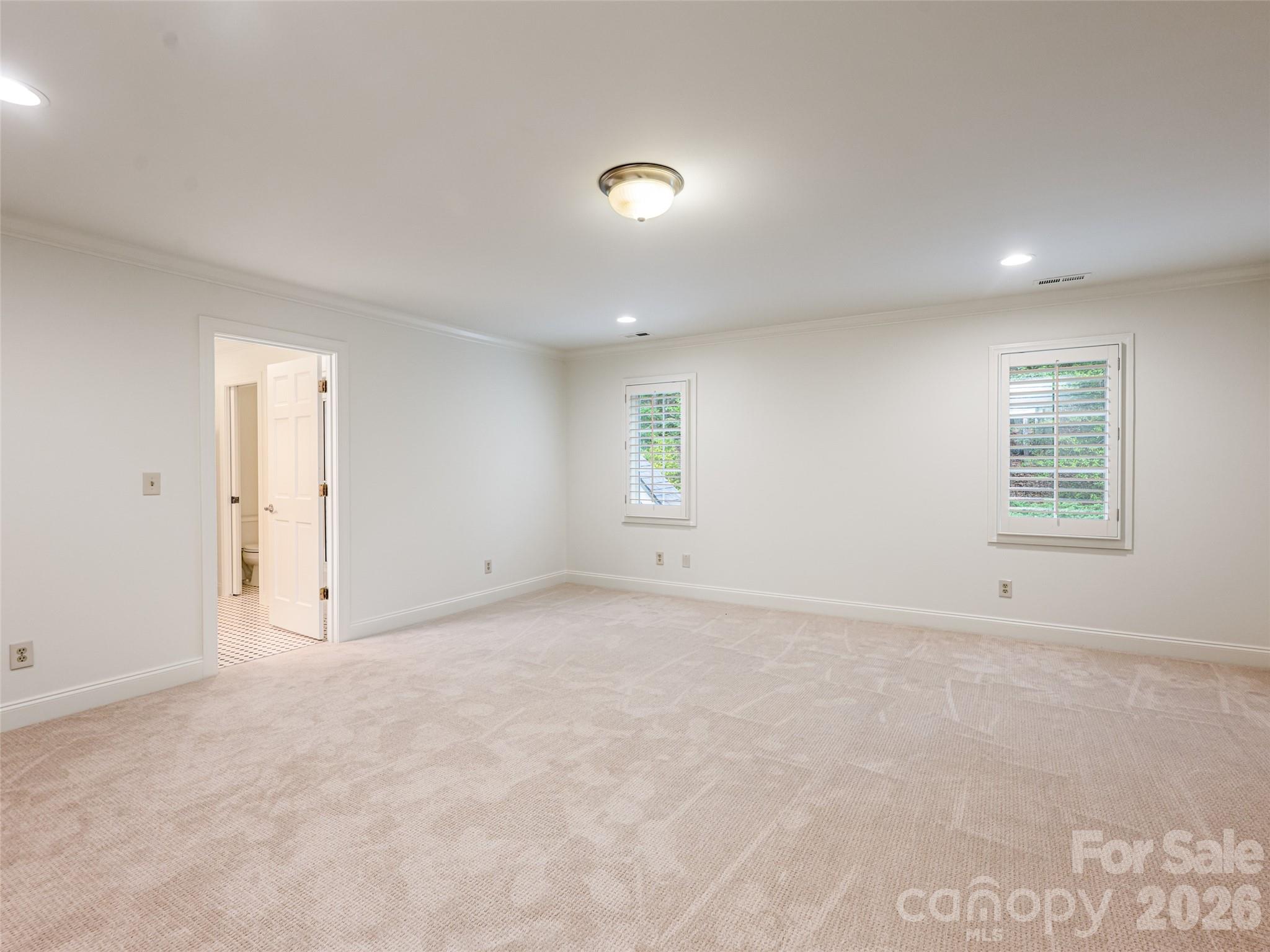 307 S Braeside Court — Asheville