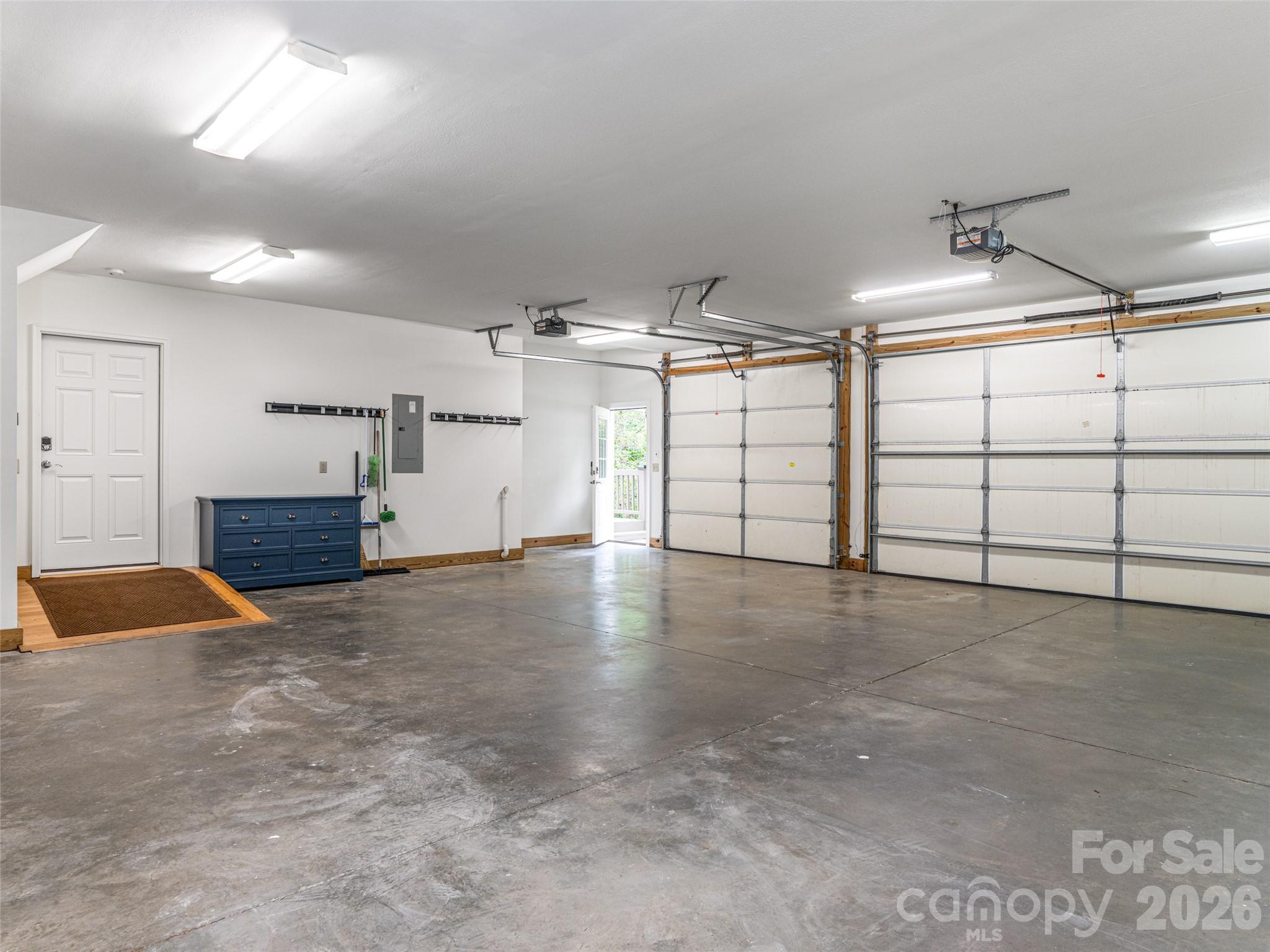 307 S Braeside Court — Asheville