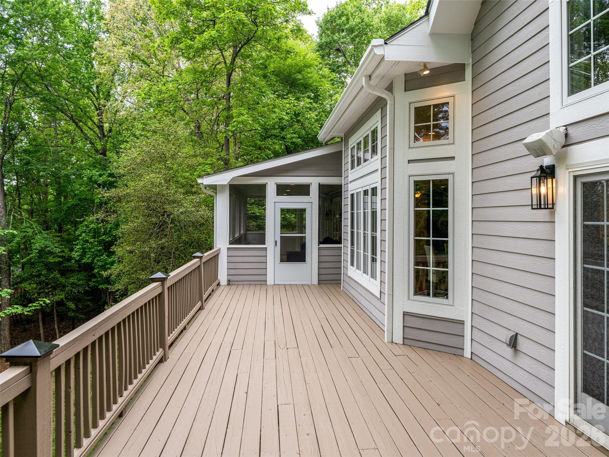 307 S Braeside Court — Asheville