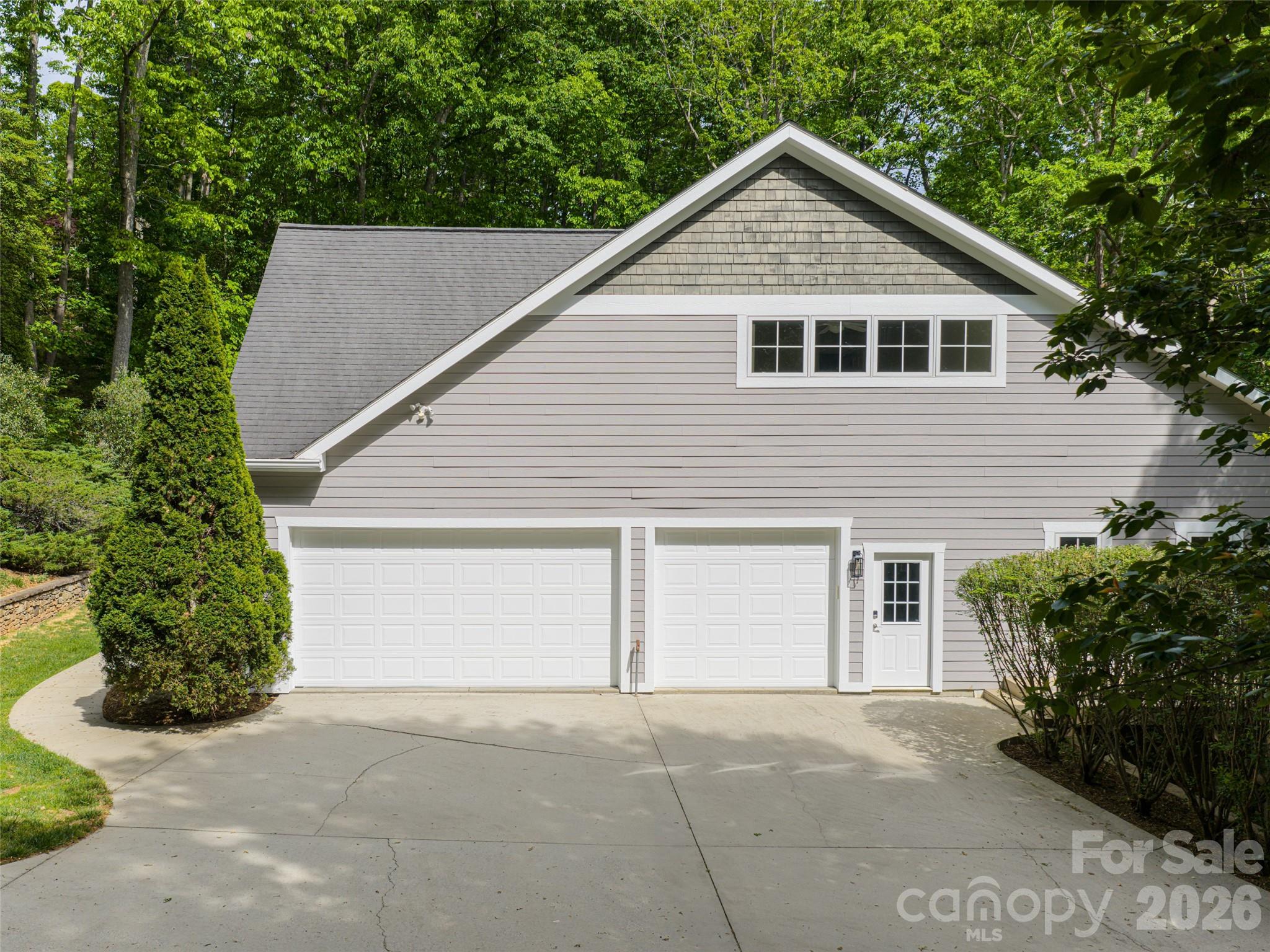 307 S Braeside Court — Asheville