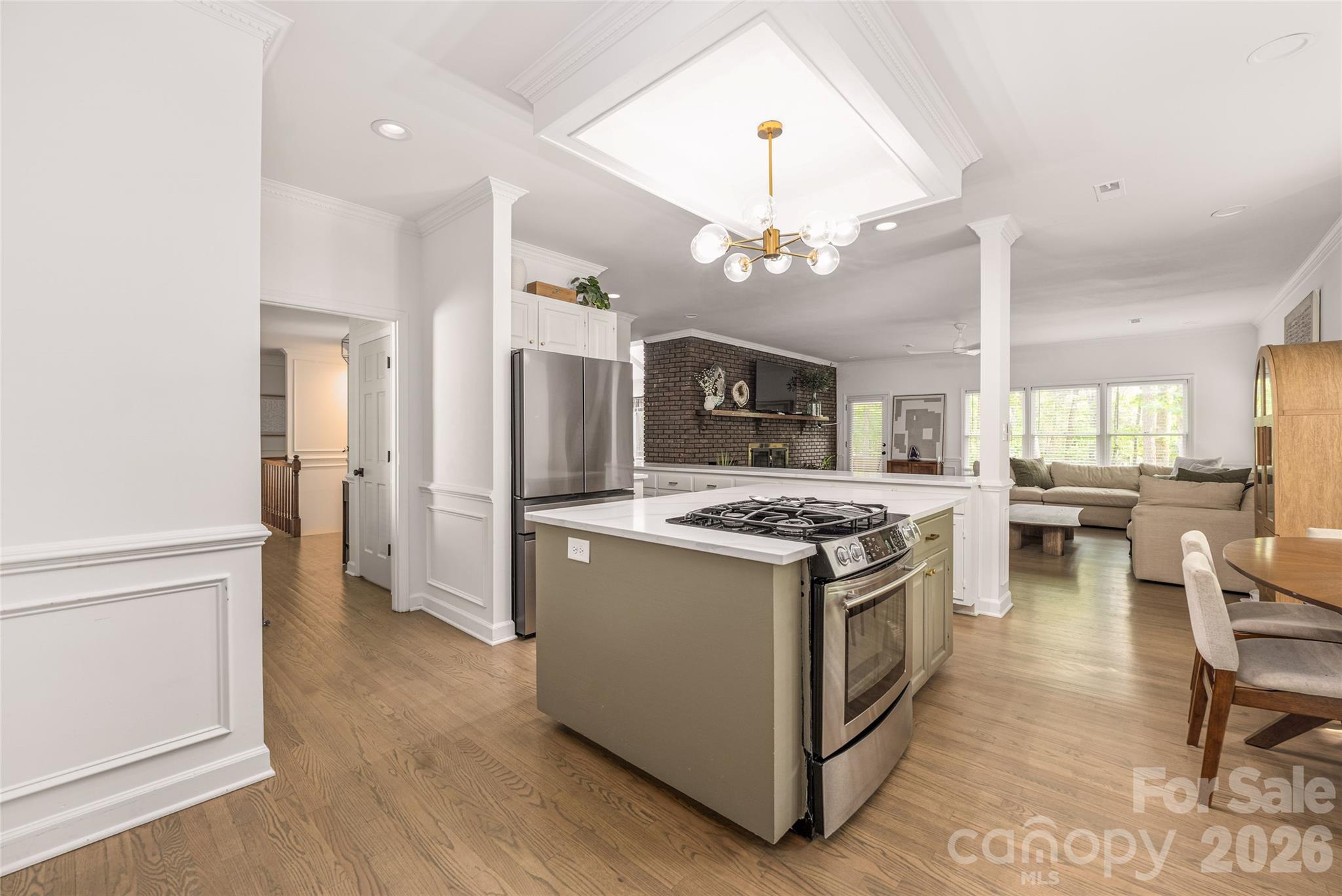 1800 Chestnut Lane — Matthews