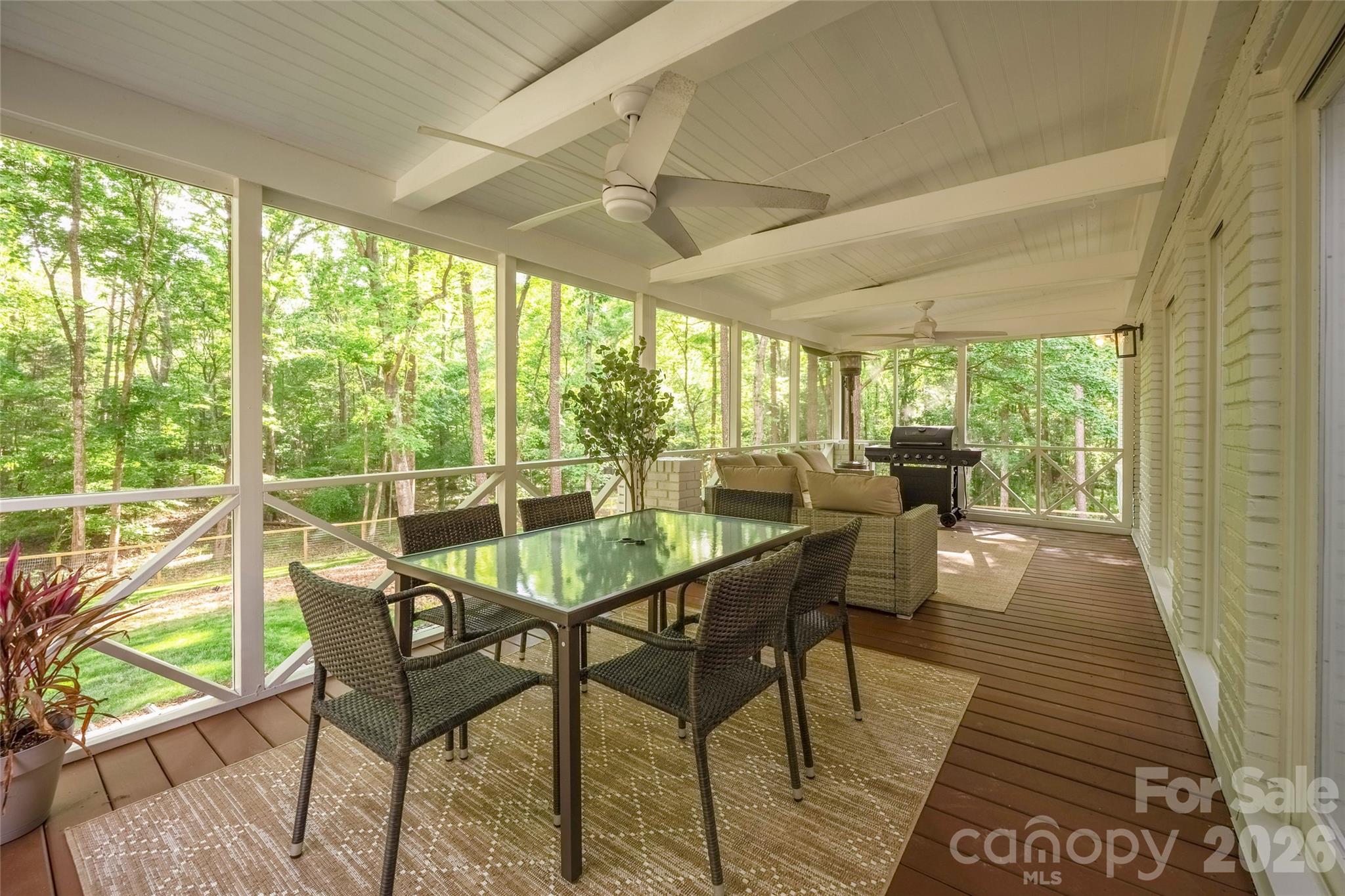 1800 Chestnut Lane — Matthews