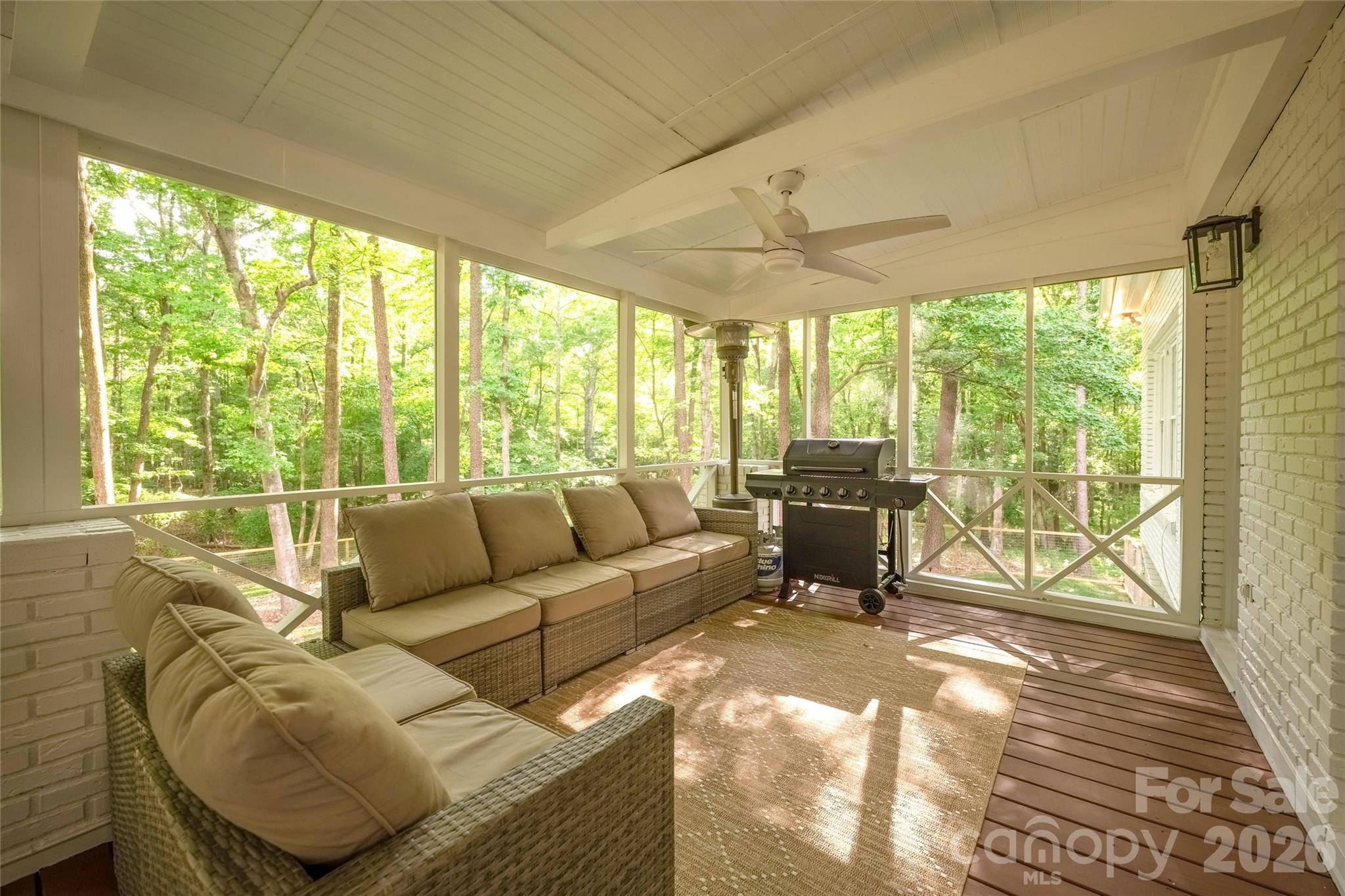 1800 Chestnut Lane — Matthews