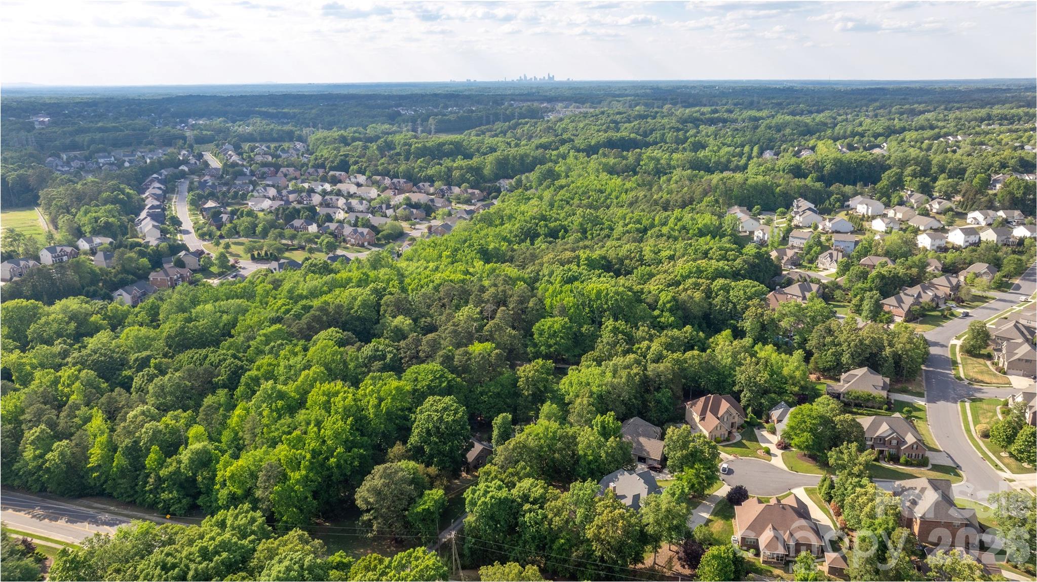 1800 Chestnut Lane — Matthews