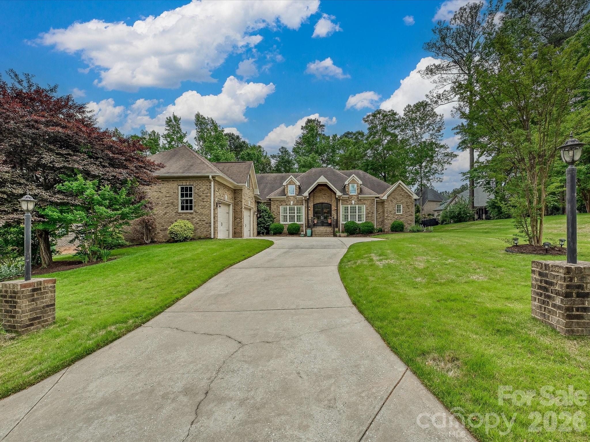 124 Cottage Creek Court — York