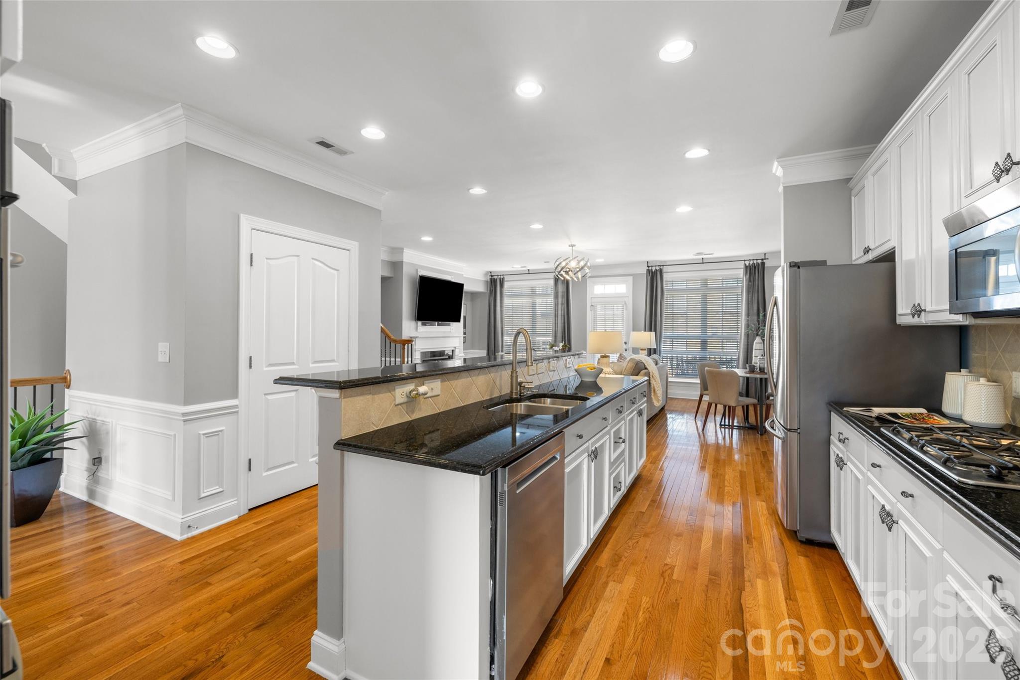 7810 Springs Village Lane — Charlotte