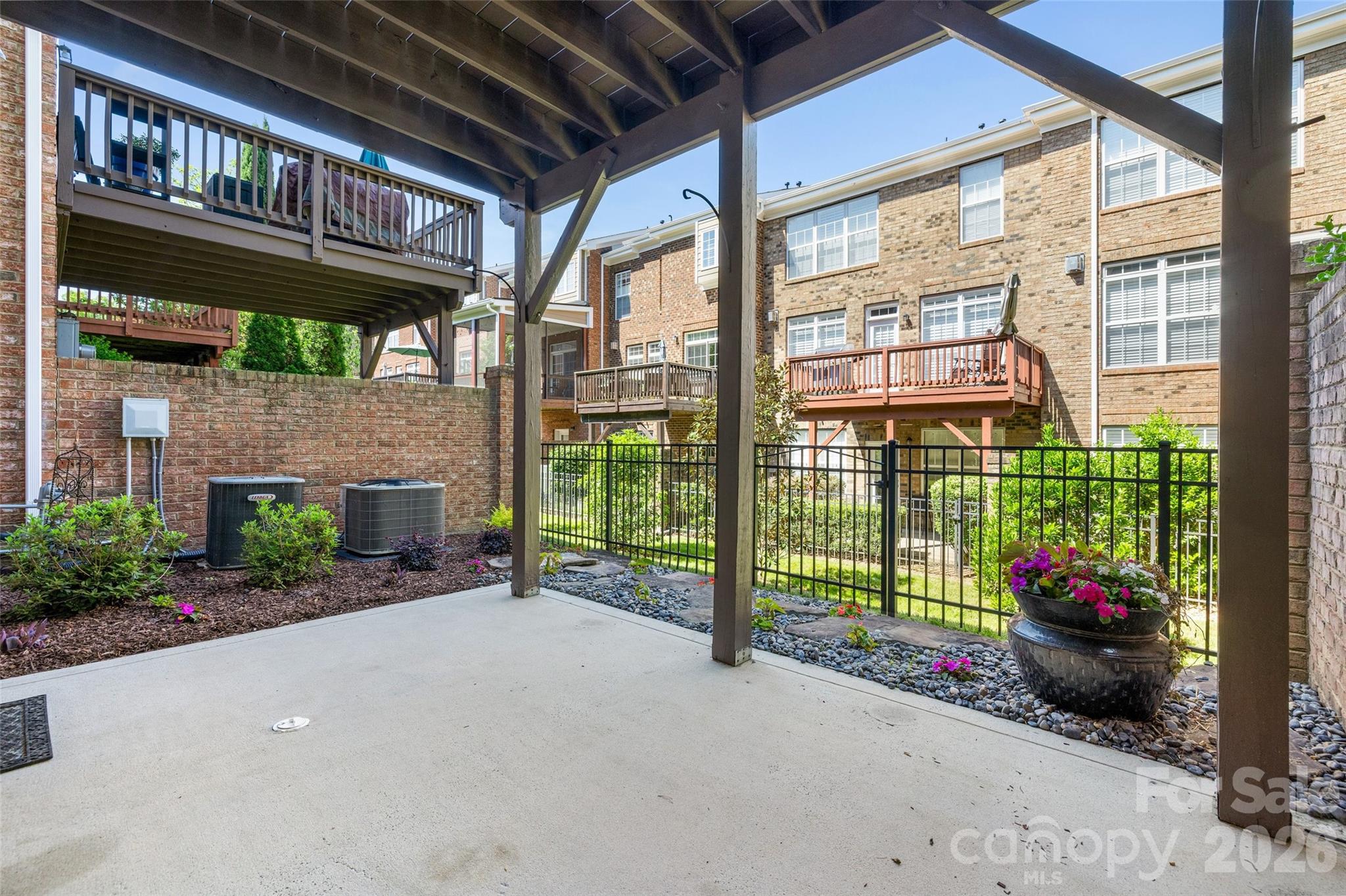 7810 Springs Village Lane — Charlotte