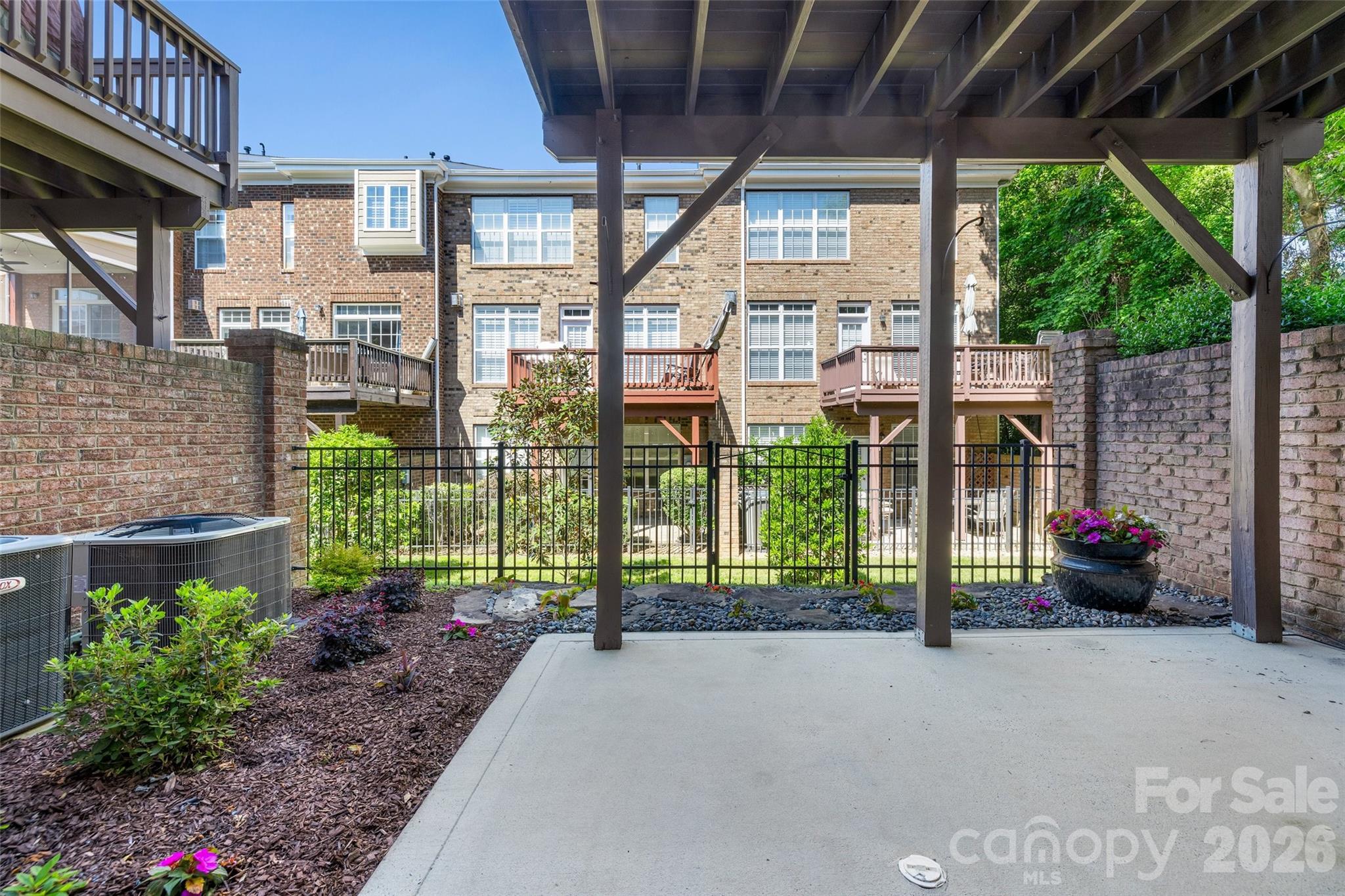 7810 Springs Village Lane — Charlotte