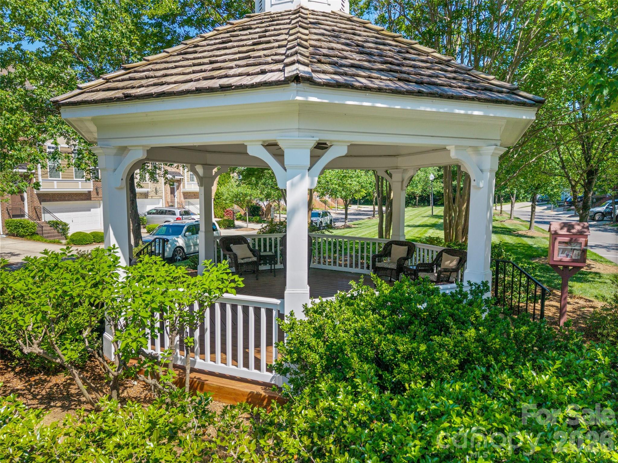 7810 Springs Village Lane — Charlotte