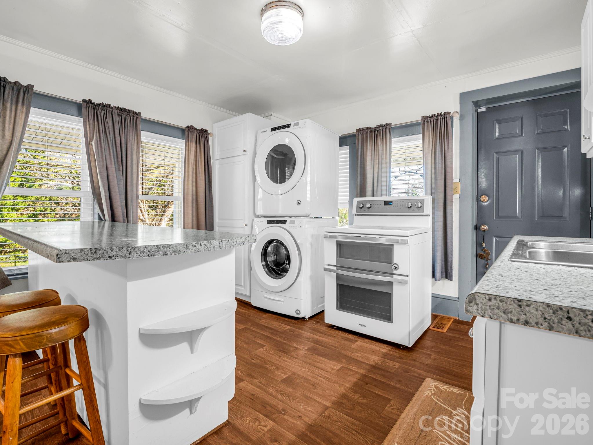 620 Smith Waldrop Road — Columbus