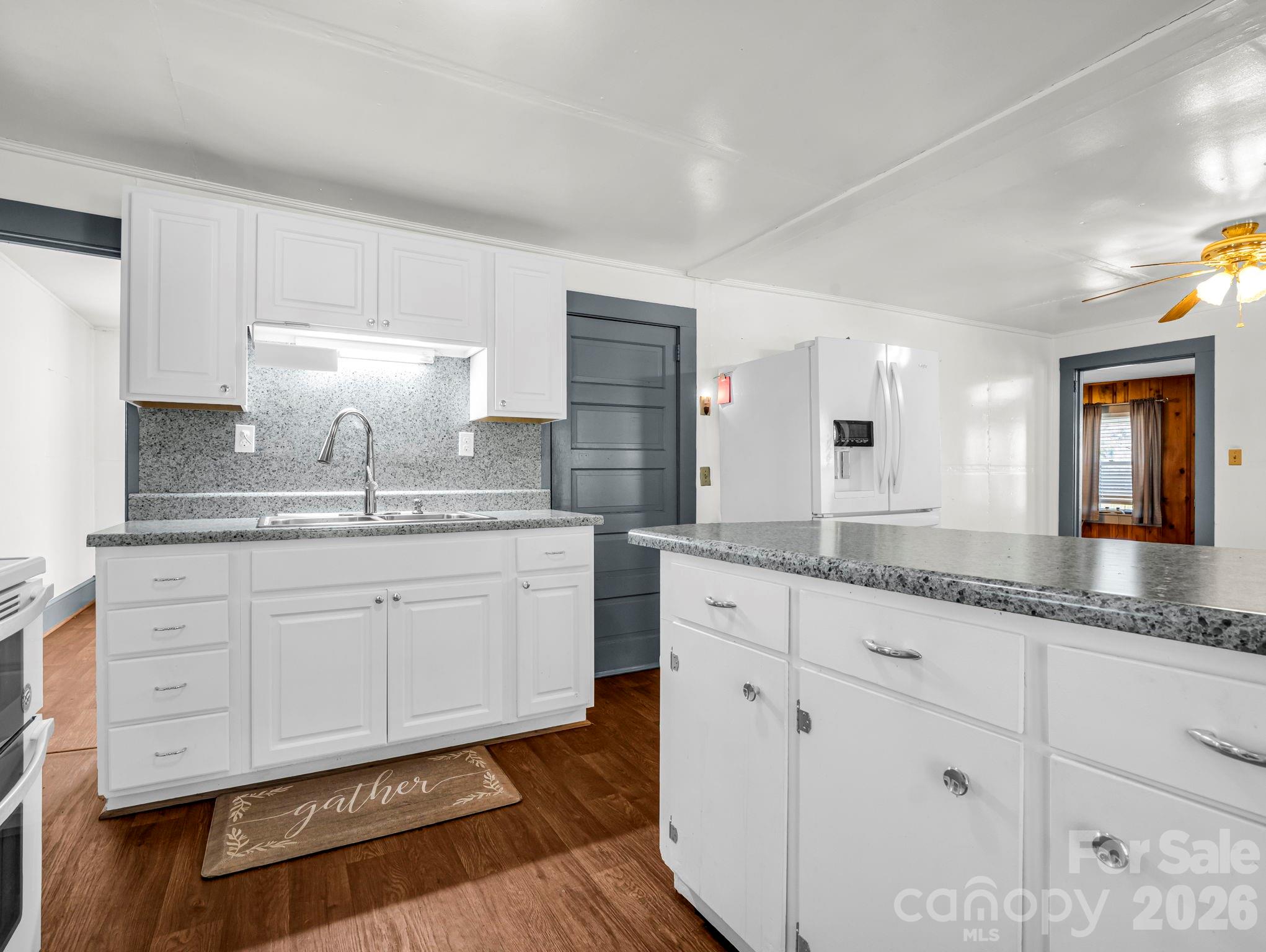 620 Smith Waldrop Road — Columbus