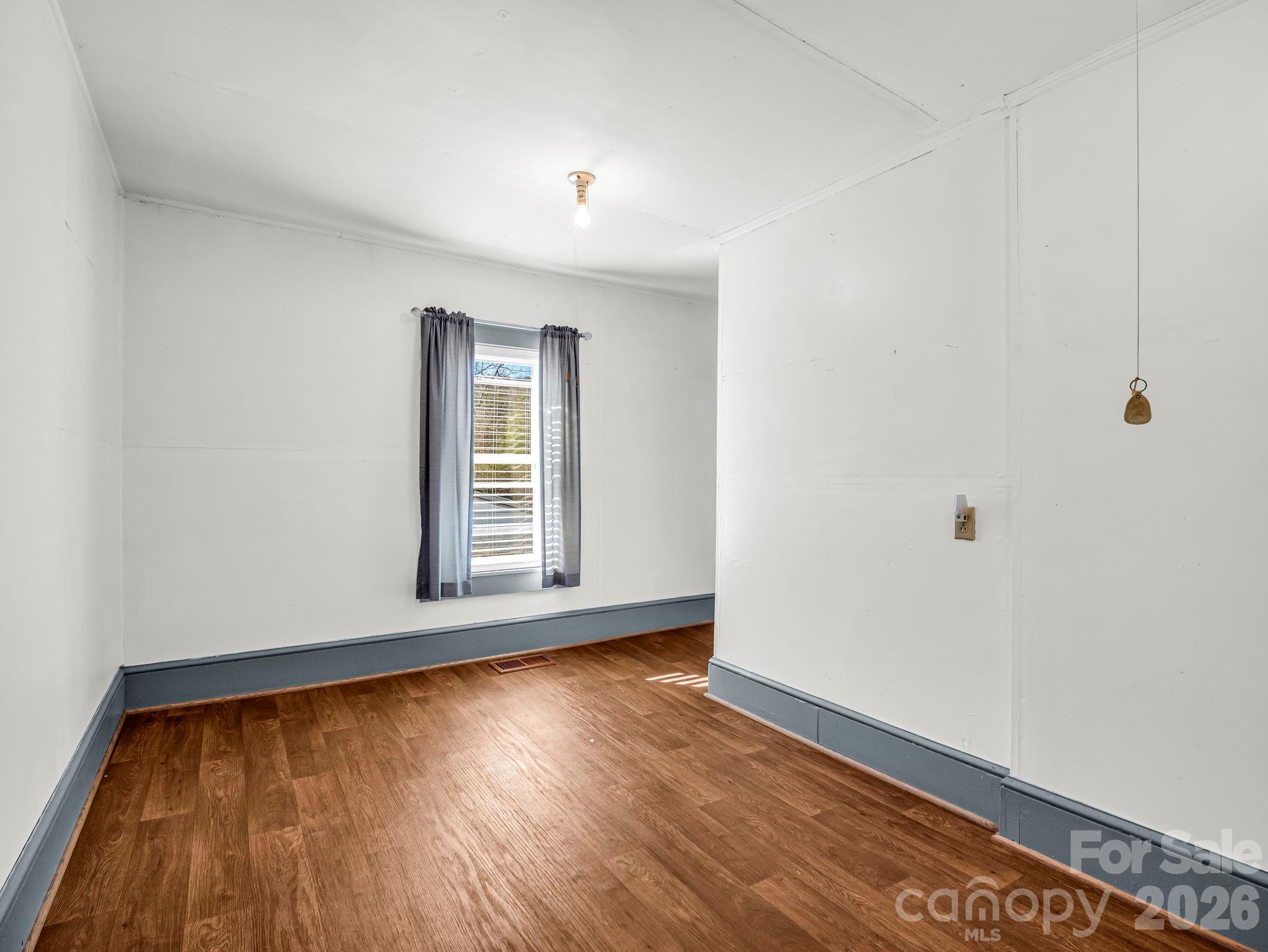 620 Smith Waldrop Road — Columbus