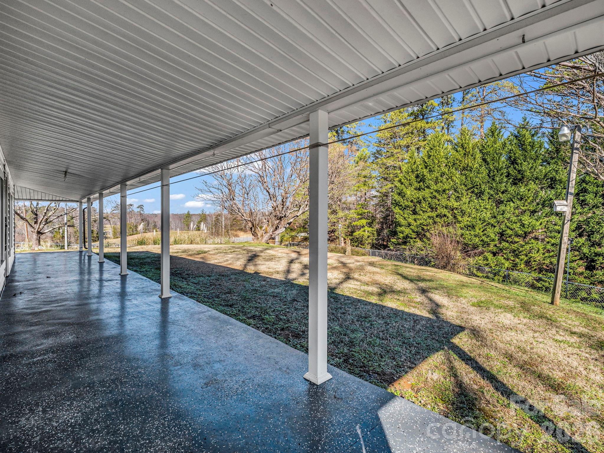 620 Smith Waldrop Road — Columbus