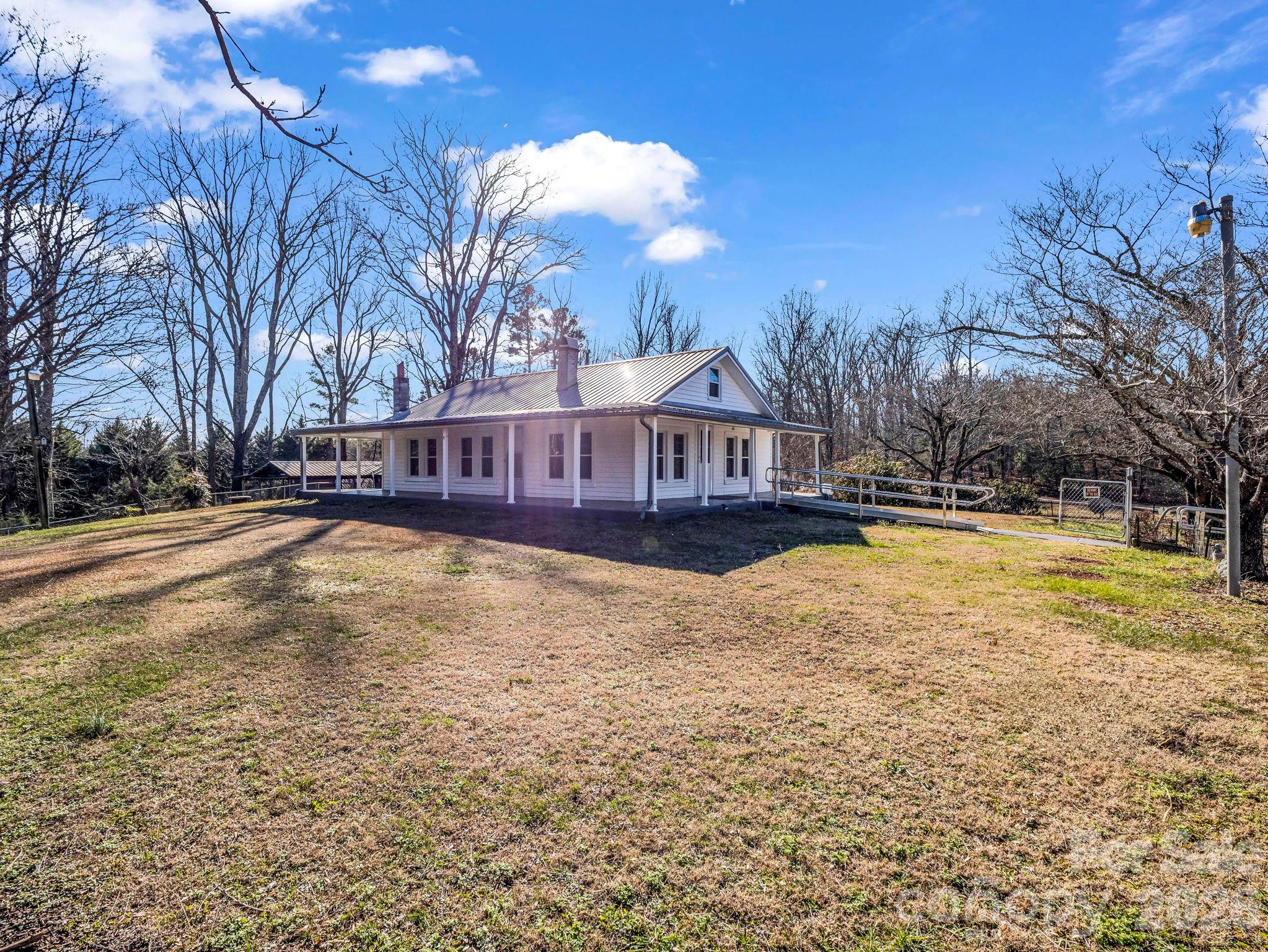 620 Smith Waldrop Road — Columbus
