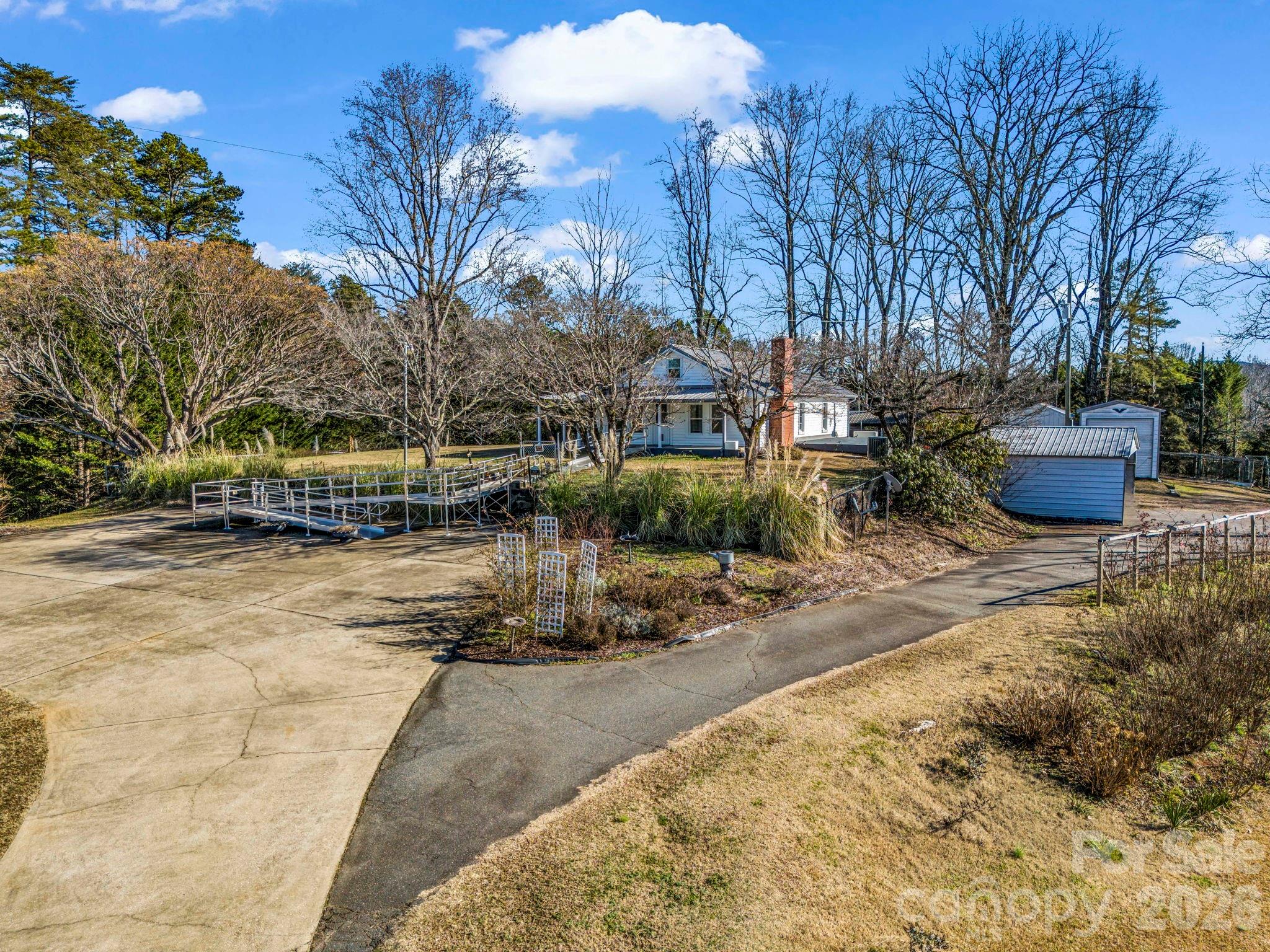 620 Smith Waldrop Road — Columbus