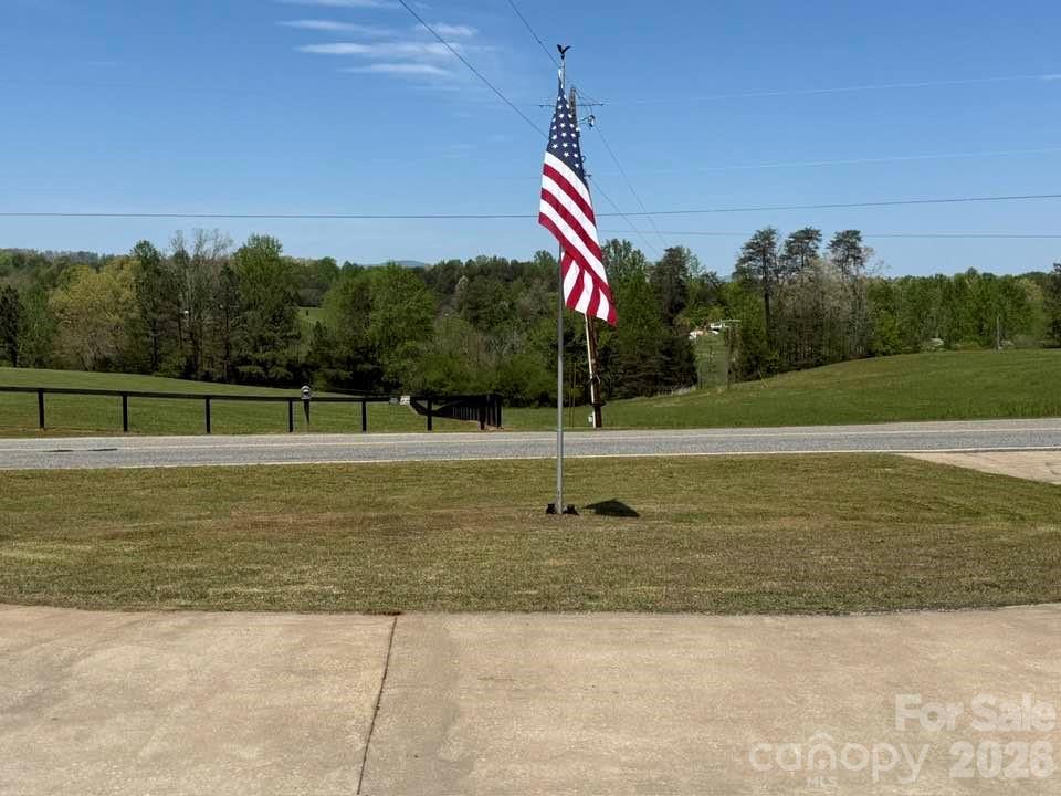 620 Smith Waldrop Road — Columbus