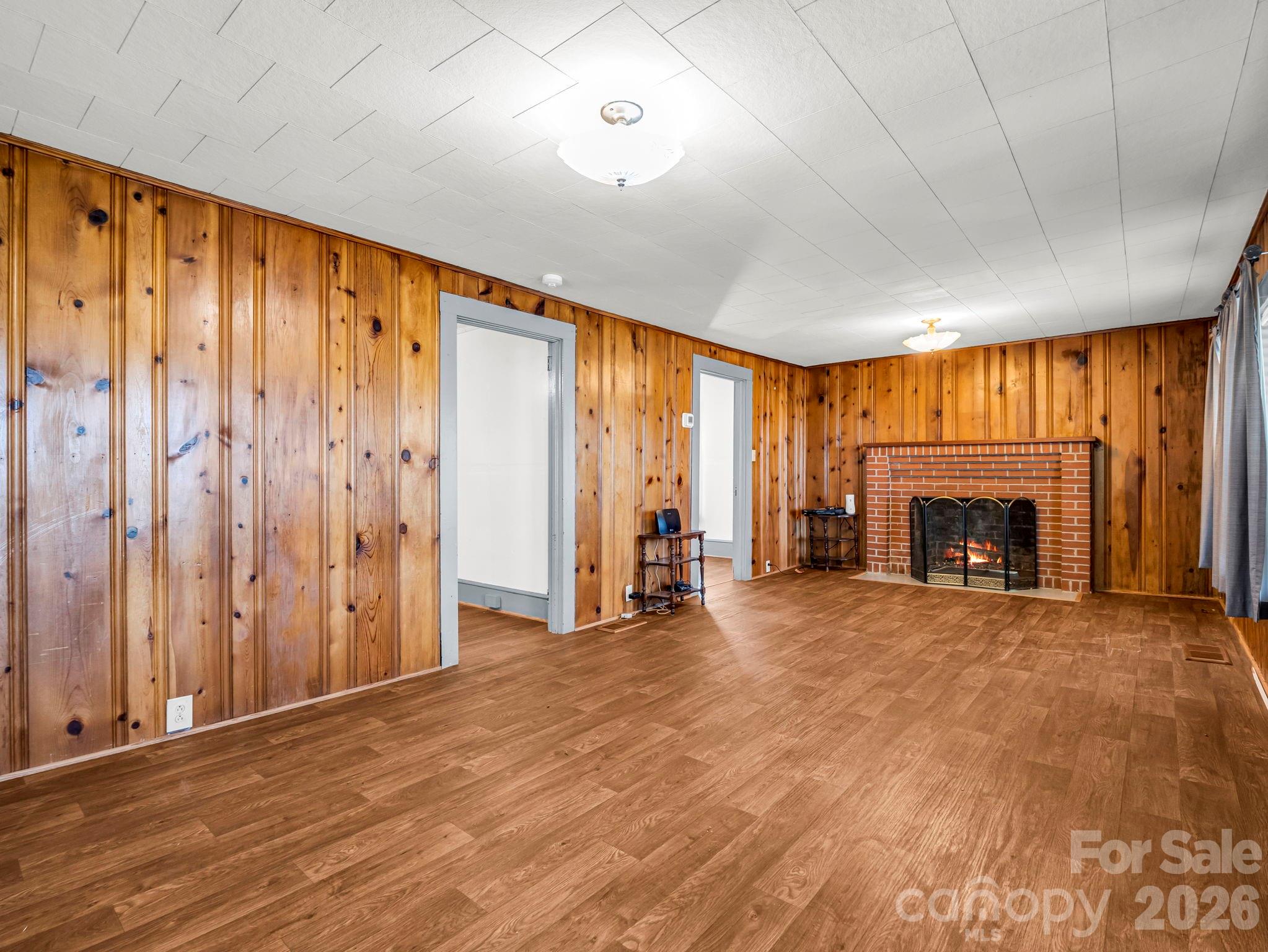620 Smith Waldrop Road — Columbus
