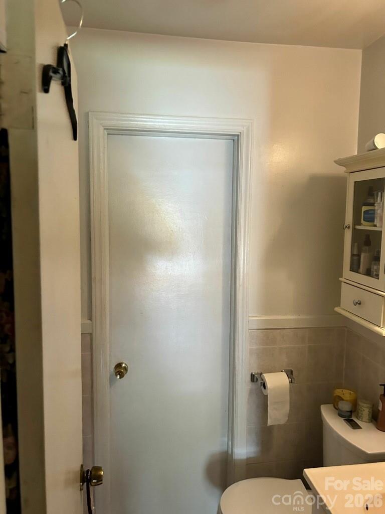 2404 Larkspur Drive — Greensboro