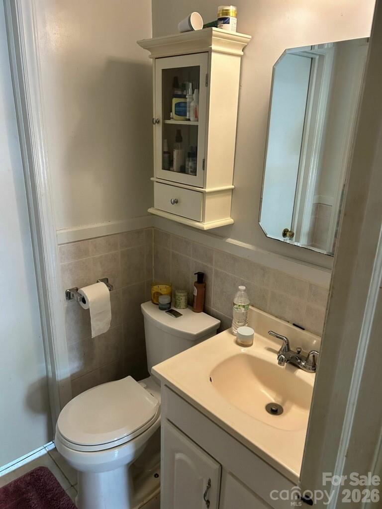 2404 Larkspur Drive — Greensboro