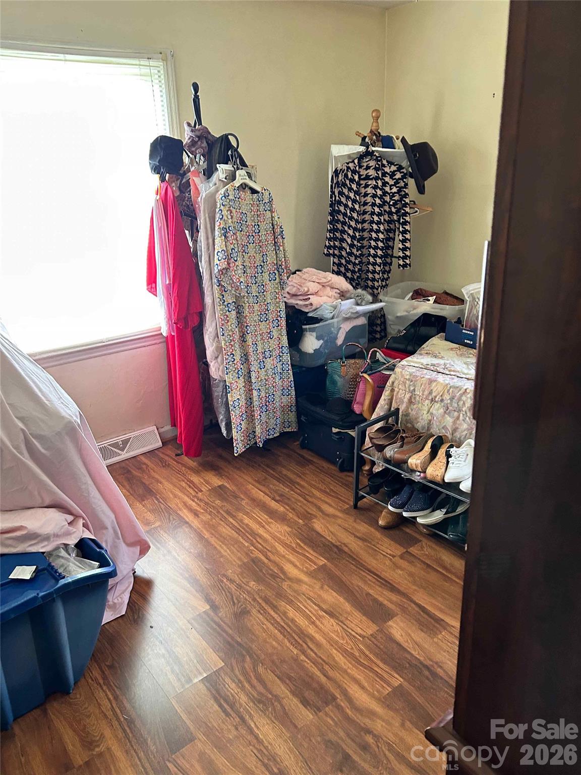 2404 Larkspur Drive — Greensboro