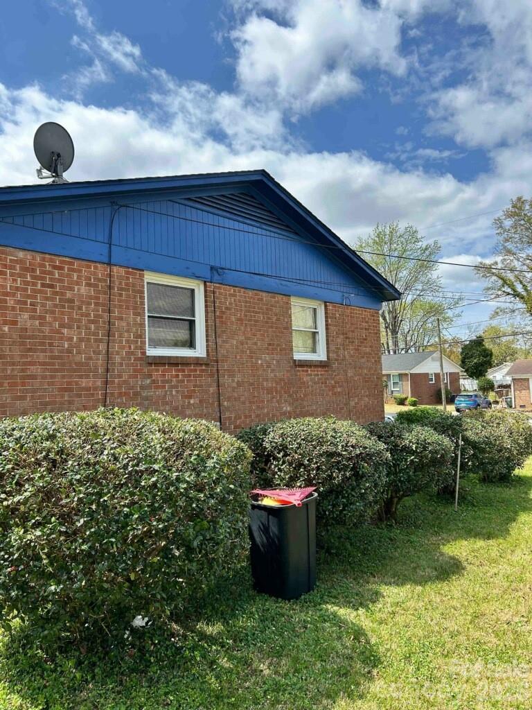 2404 Larkspur Drive — Greensboro