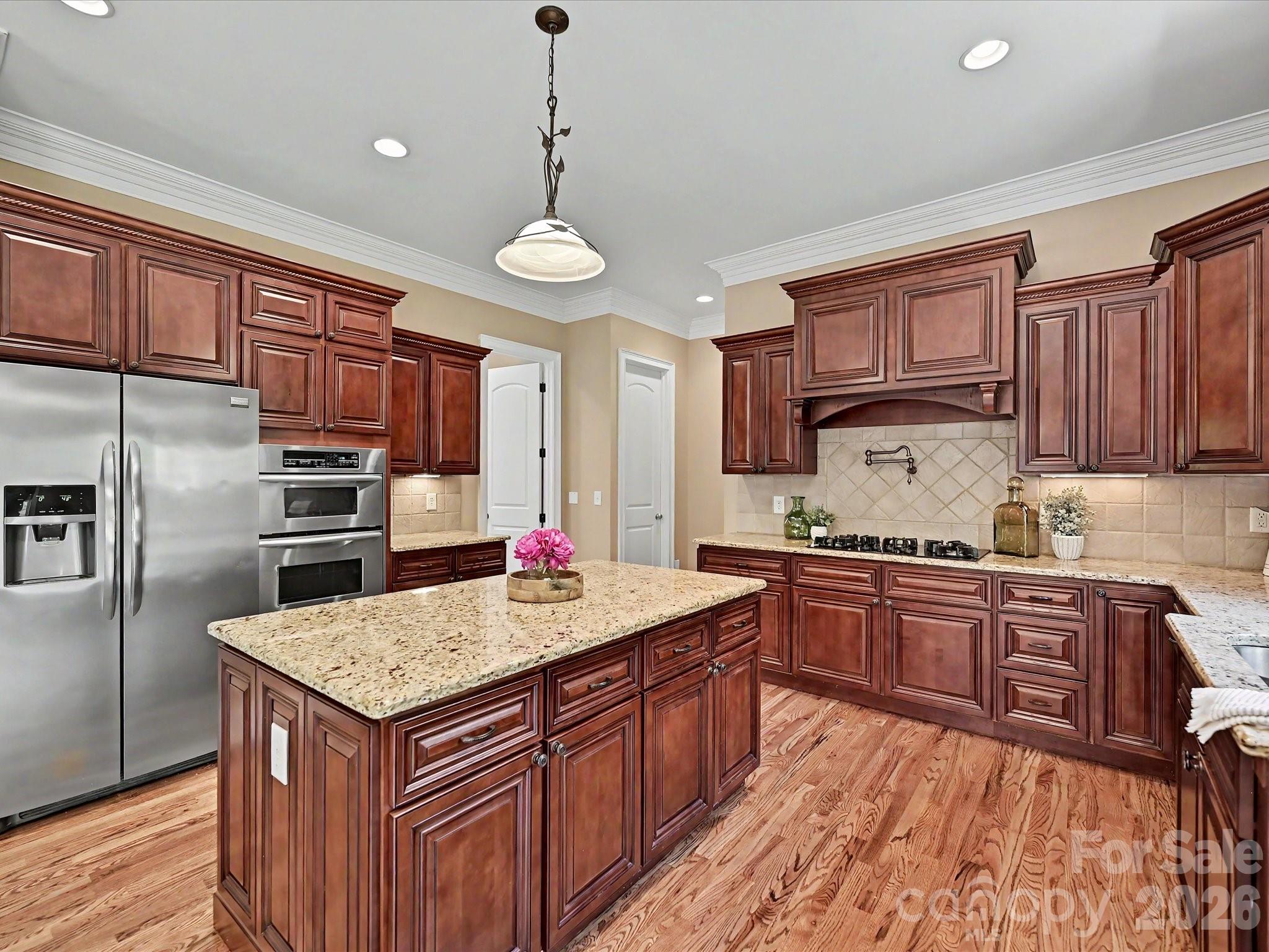 275 Palm Cove Way — York