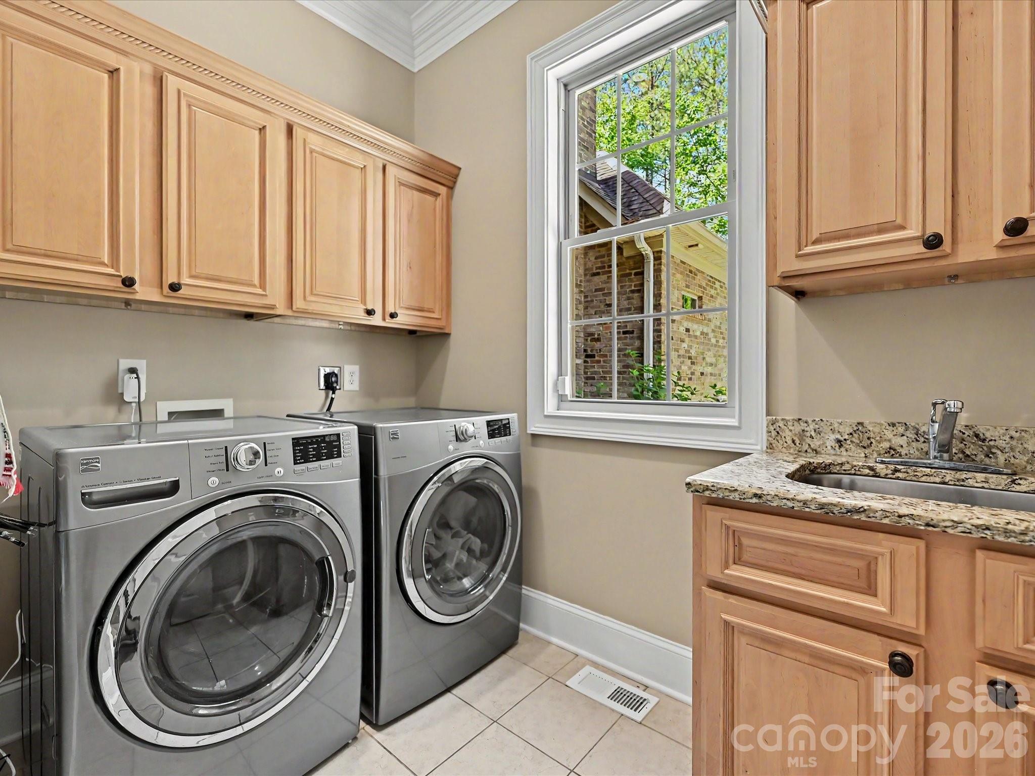 275 Palm Cove Way — York