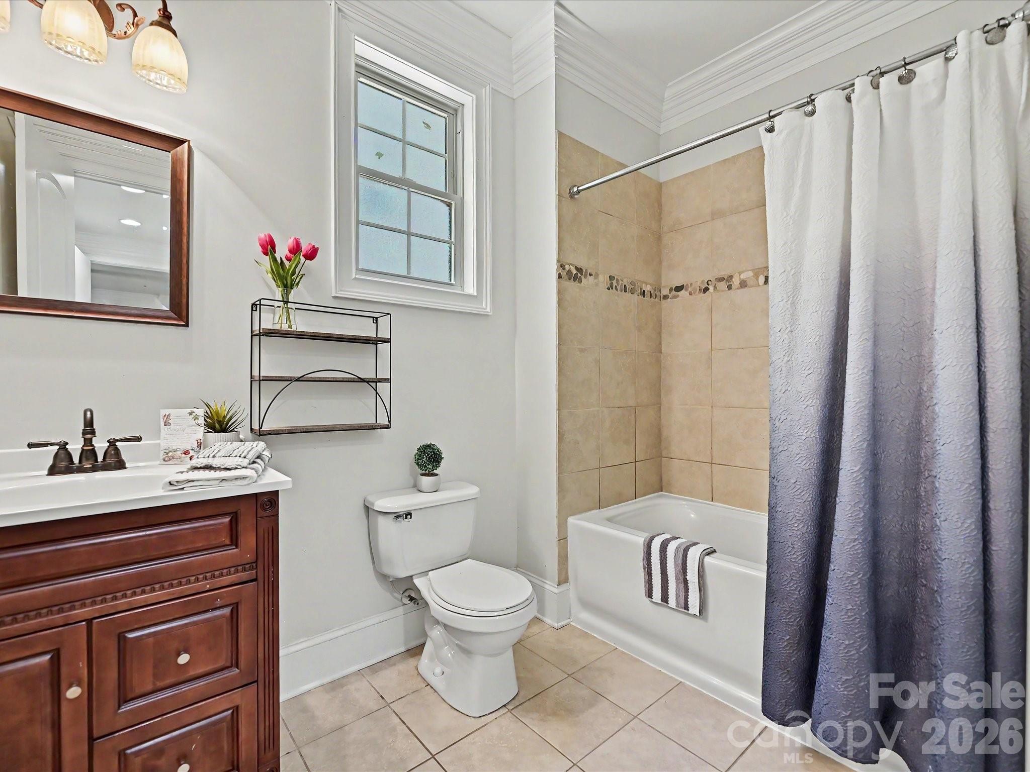 275 Palm Cove Way — York