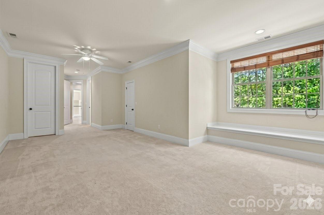 275 Palm Cove Way — York