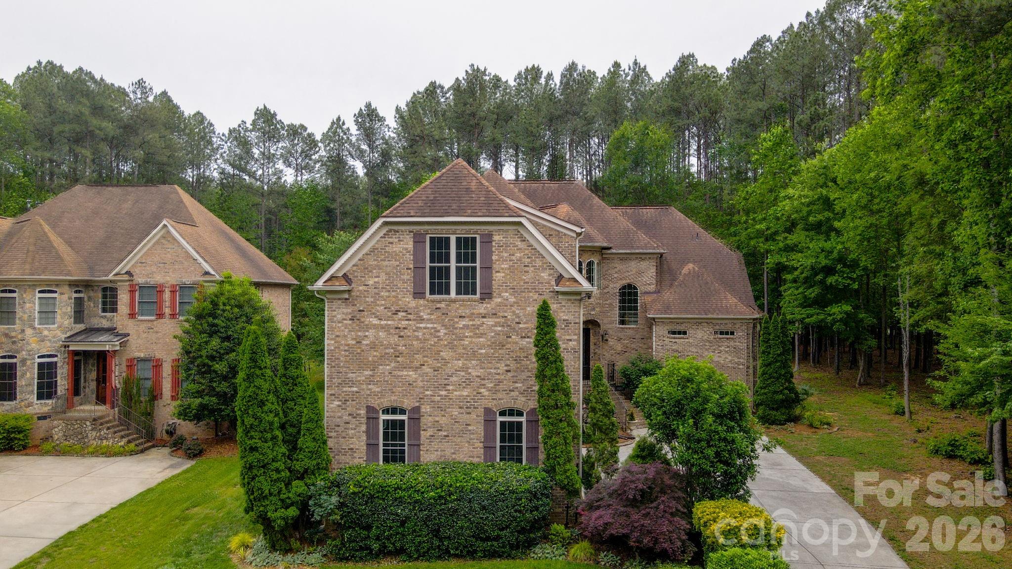 275 Palm Cove Way — York