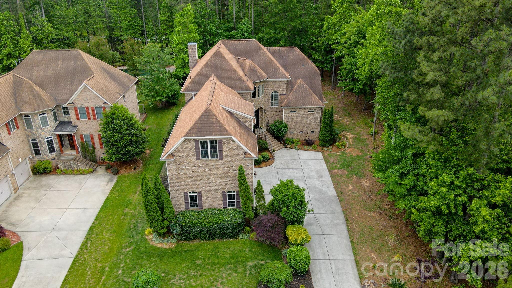 275 Palm Cove Way — York