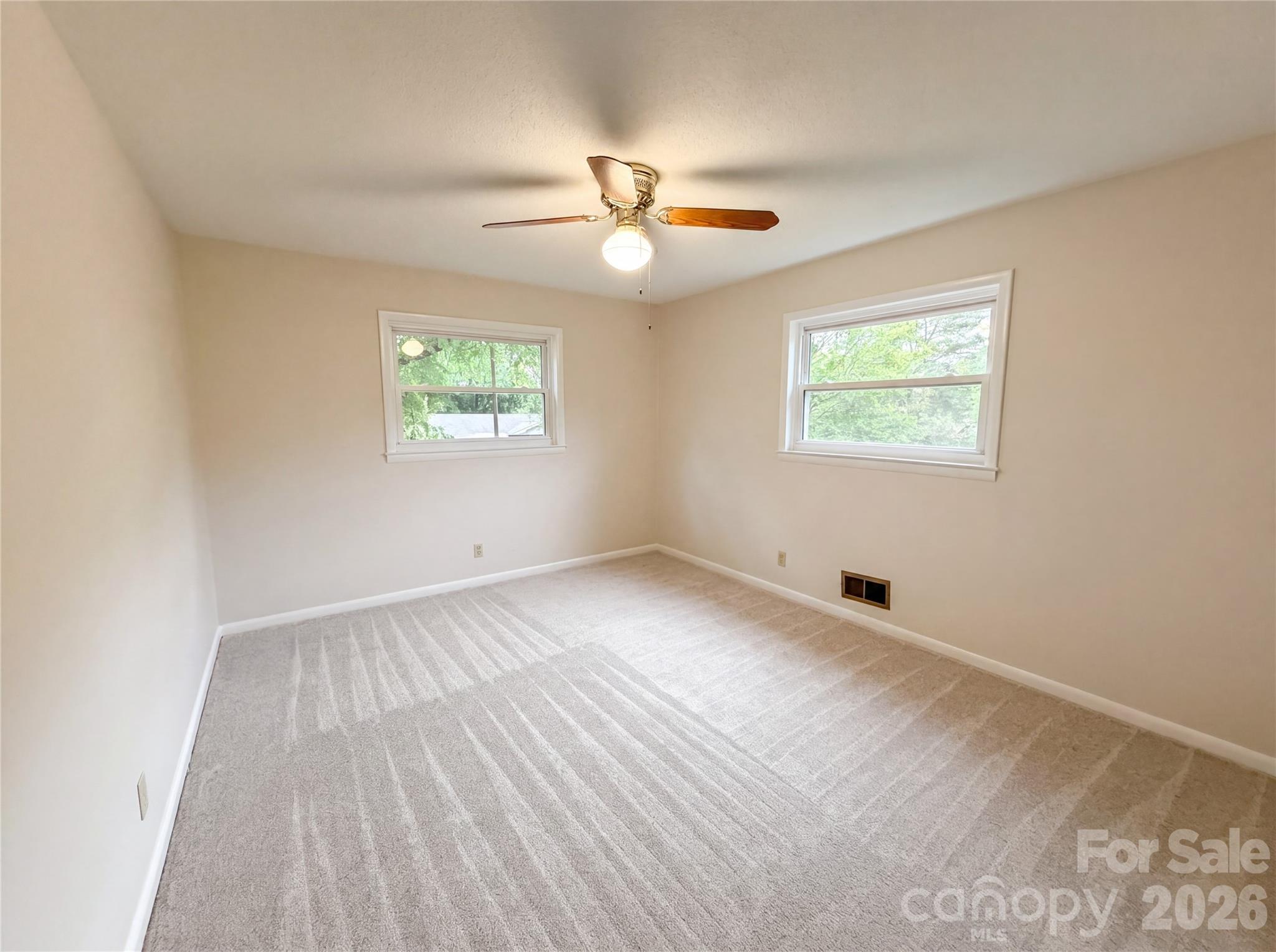 128 Greenview Drive — Kannapolis