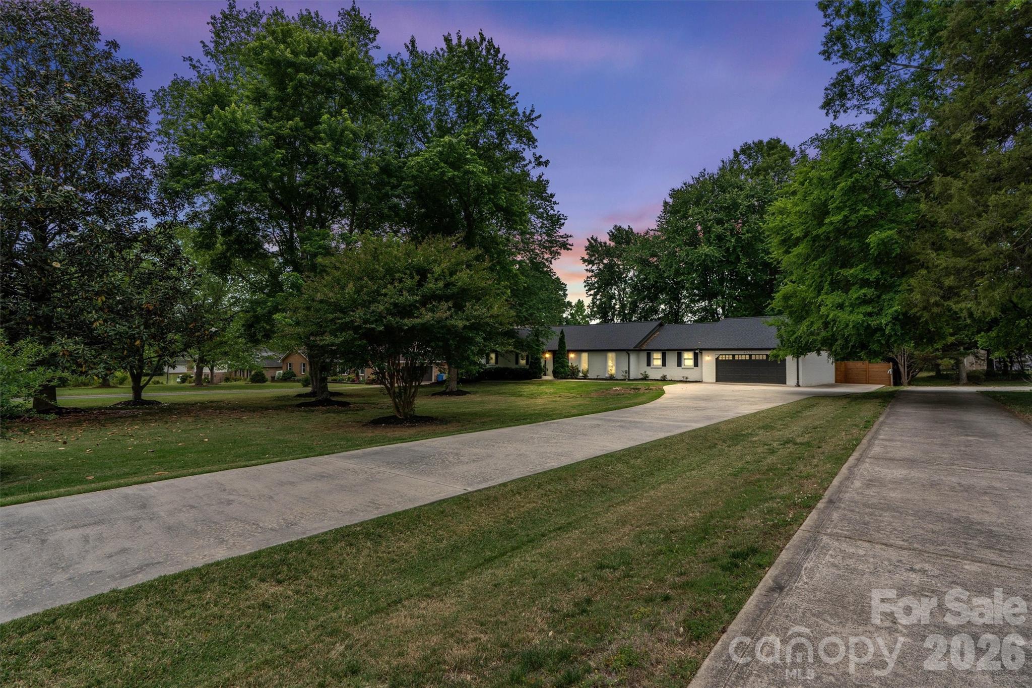 6021 Morris Farm Lane — Mint Hill