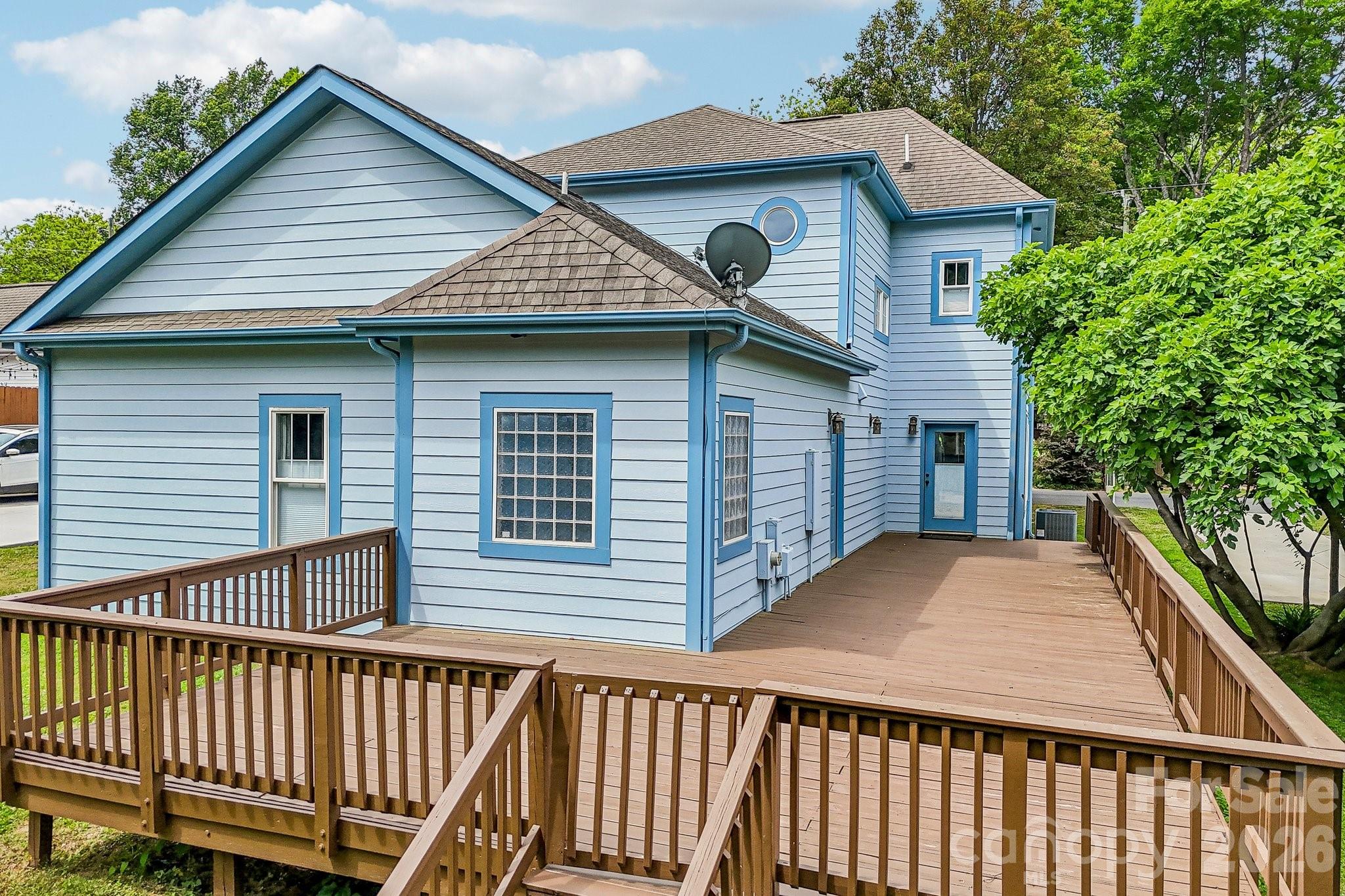 611 E 37th Street — Charlotte