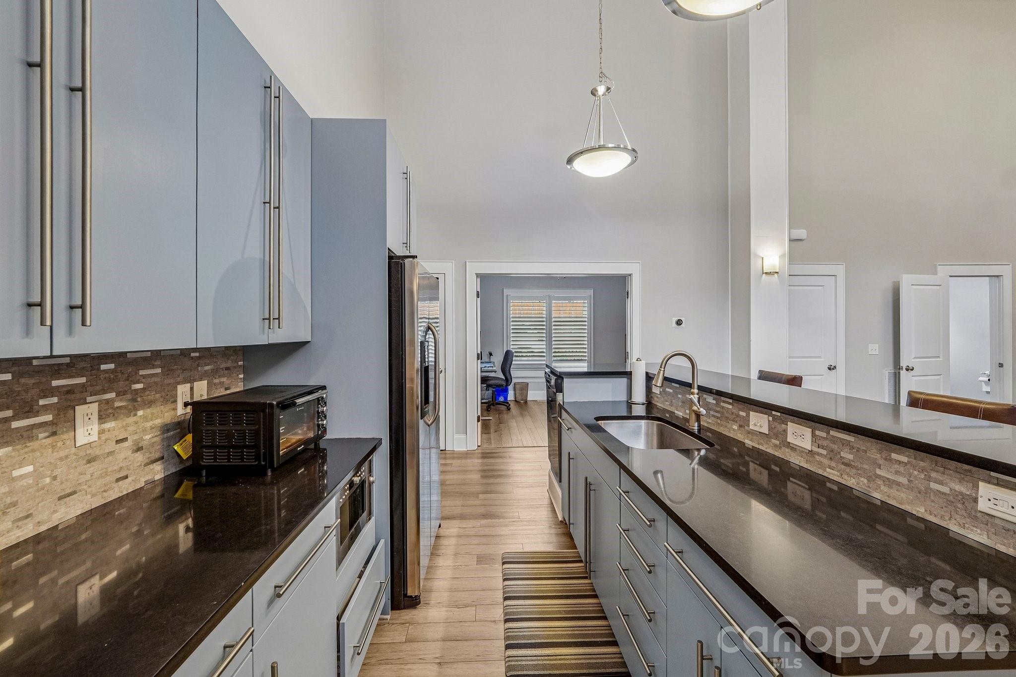 611 E 37th Street — Charlotte