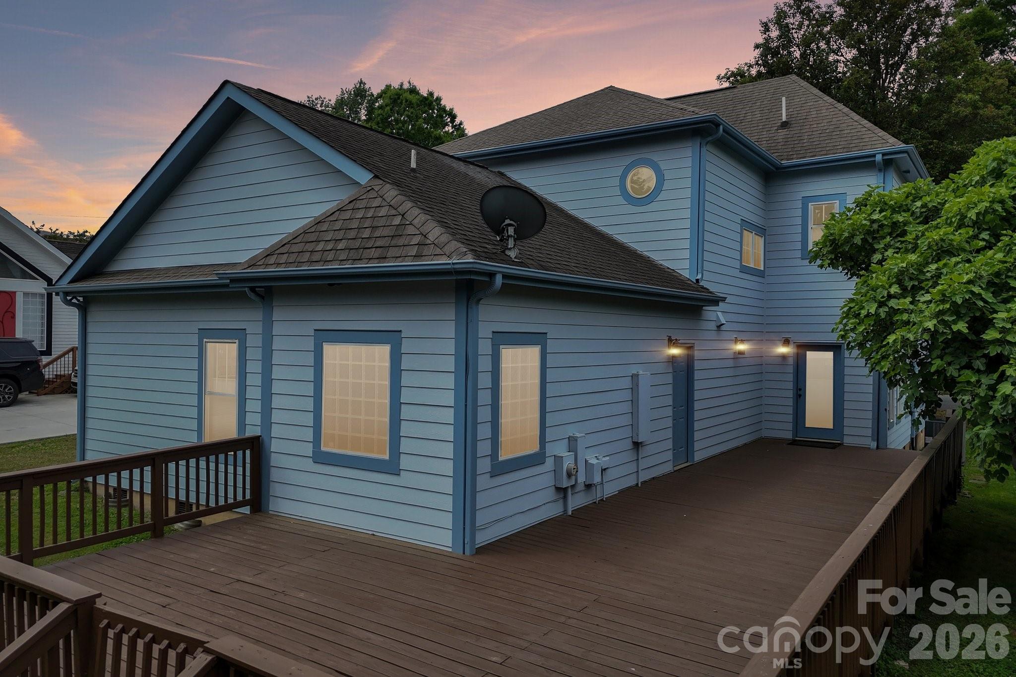611 E 37th Street — Charlotte