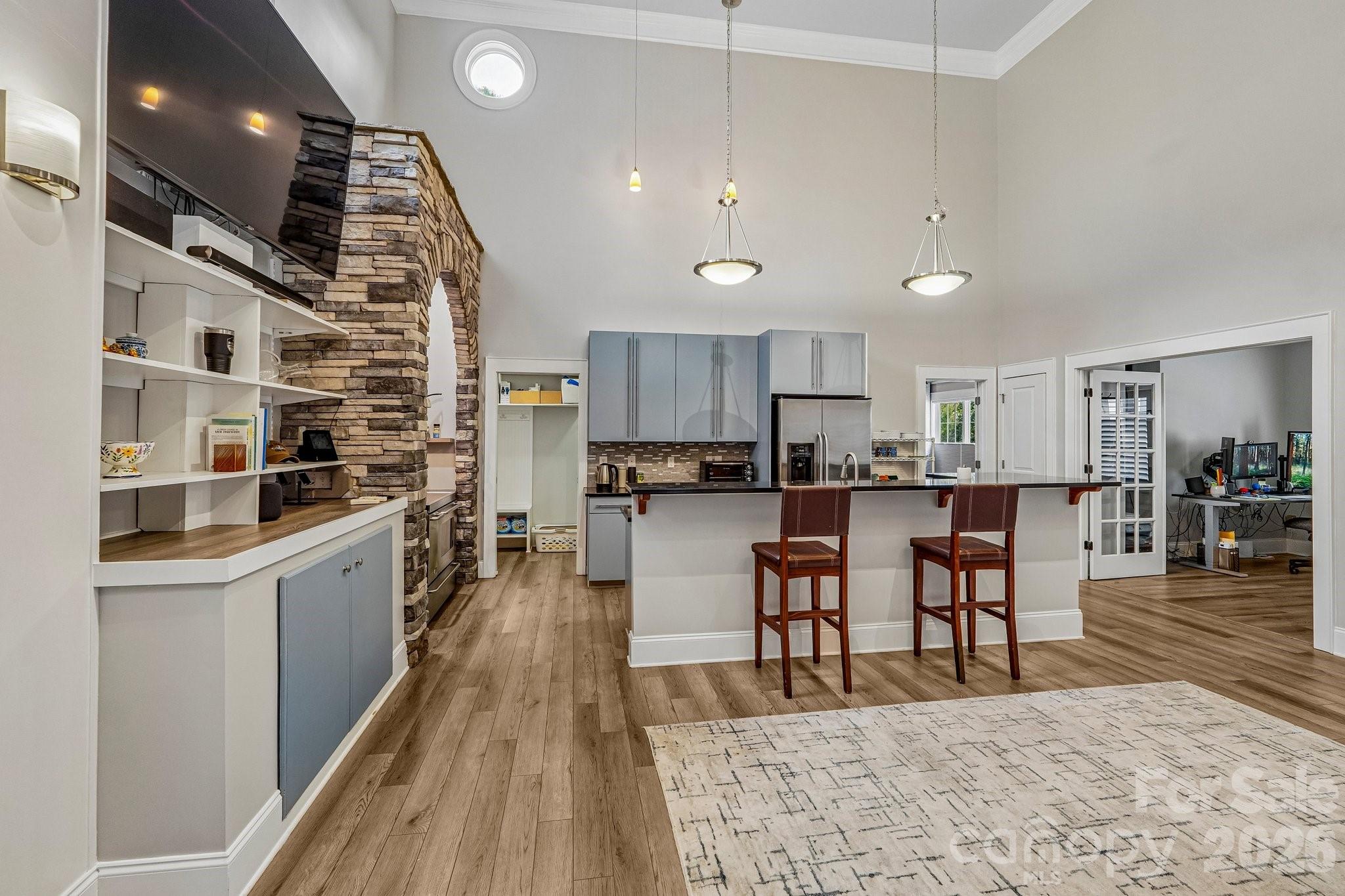 611 E 37th Street — Charlotte
